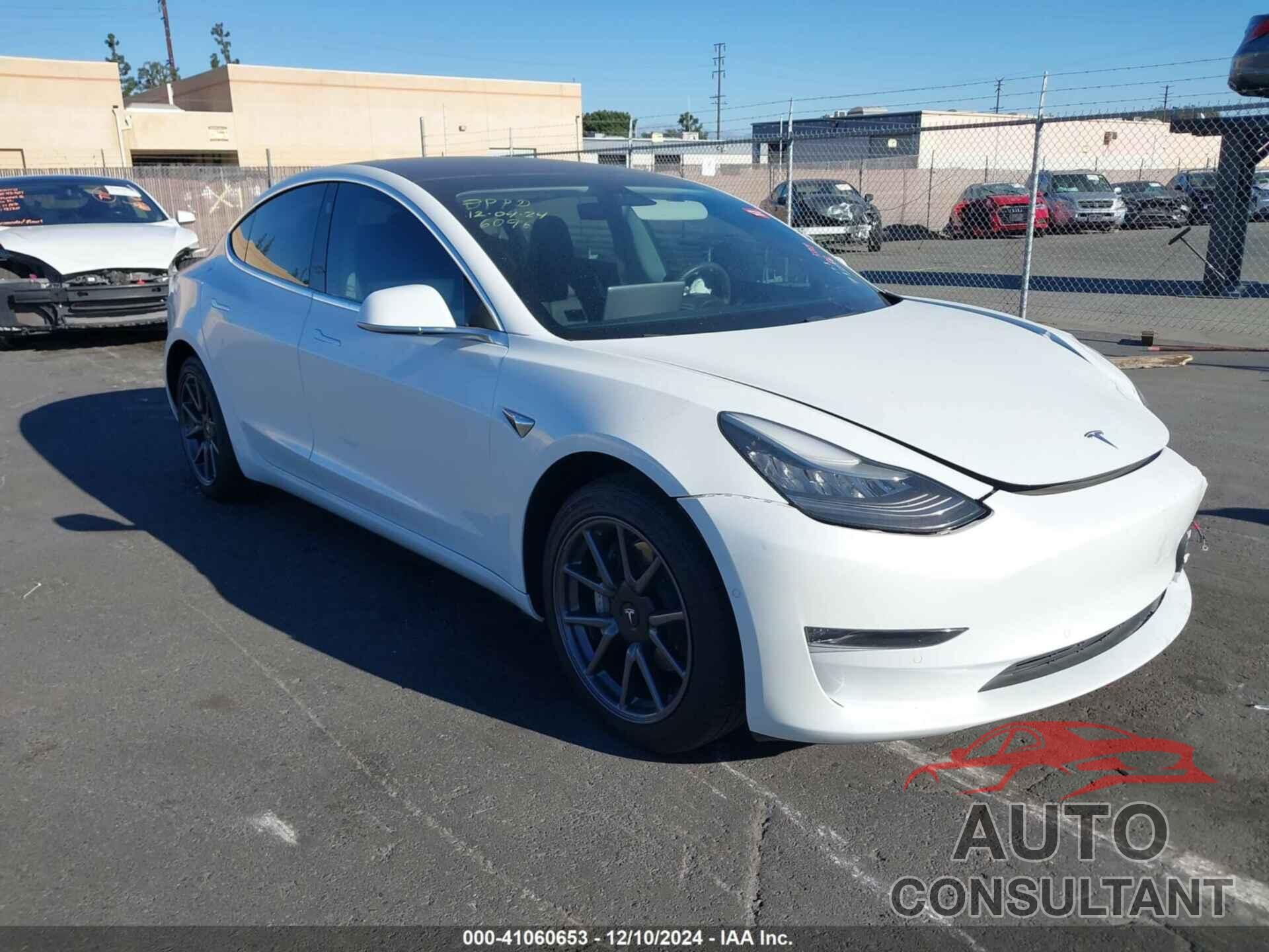 TESLA MODEL 3 2018 - 5YJ3E1EA9JF076096