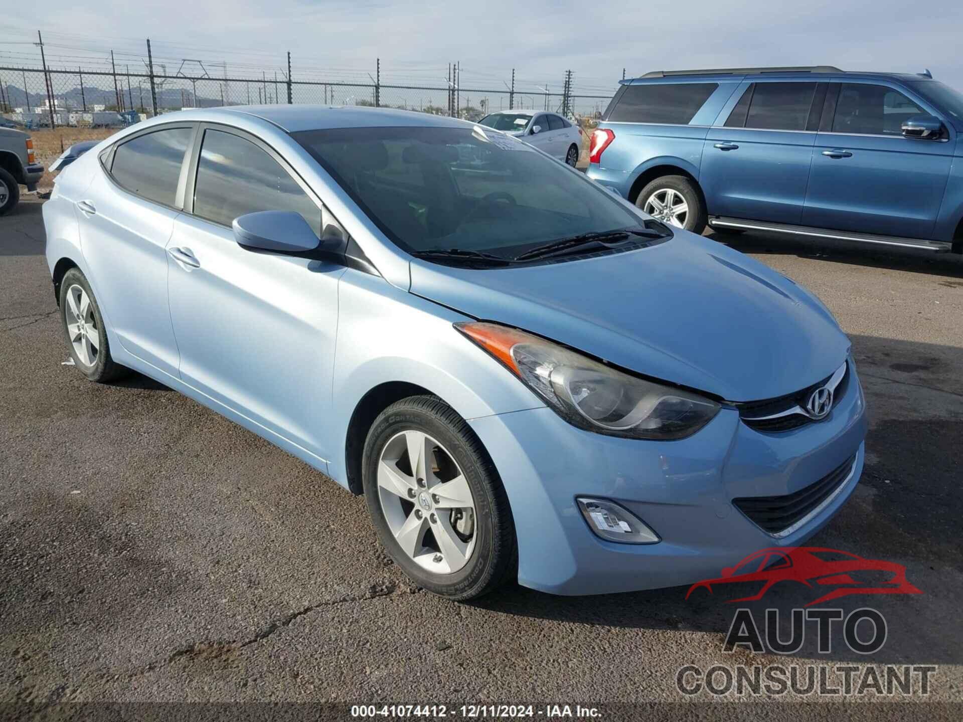 HYUNDAI ELANTRA 2013 - KMHDH4AE2DU845485