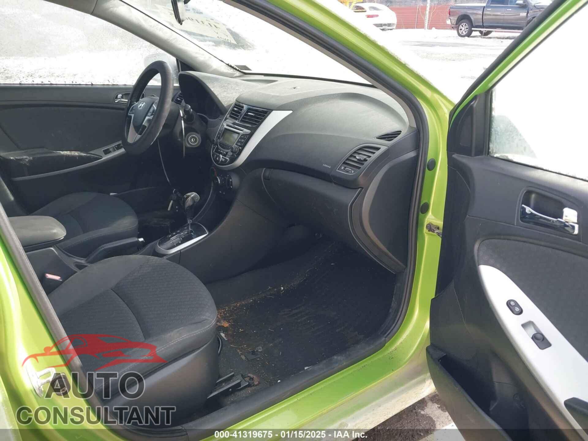 HYUNDAI ACCENT 2012 - KMHCU5AE4CU020088