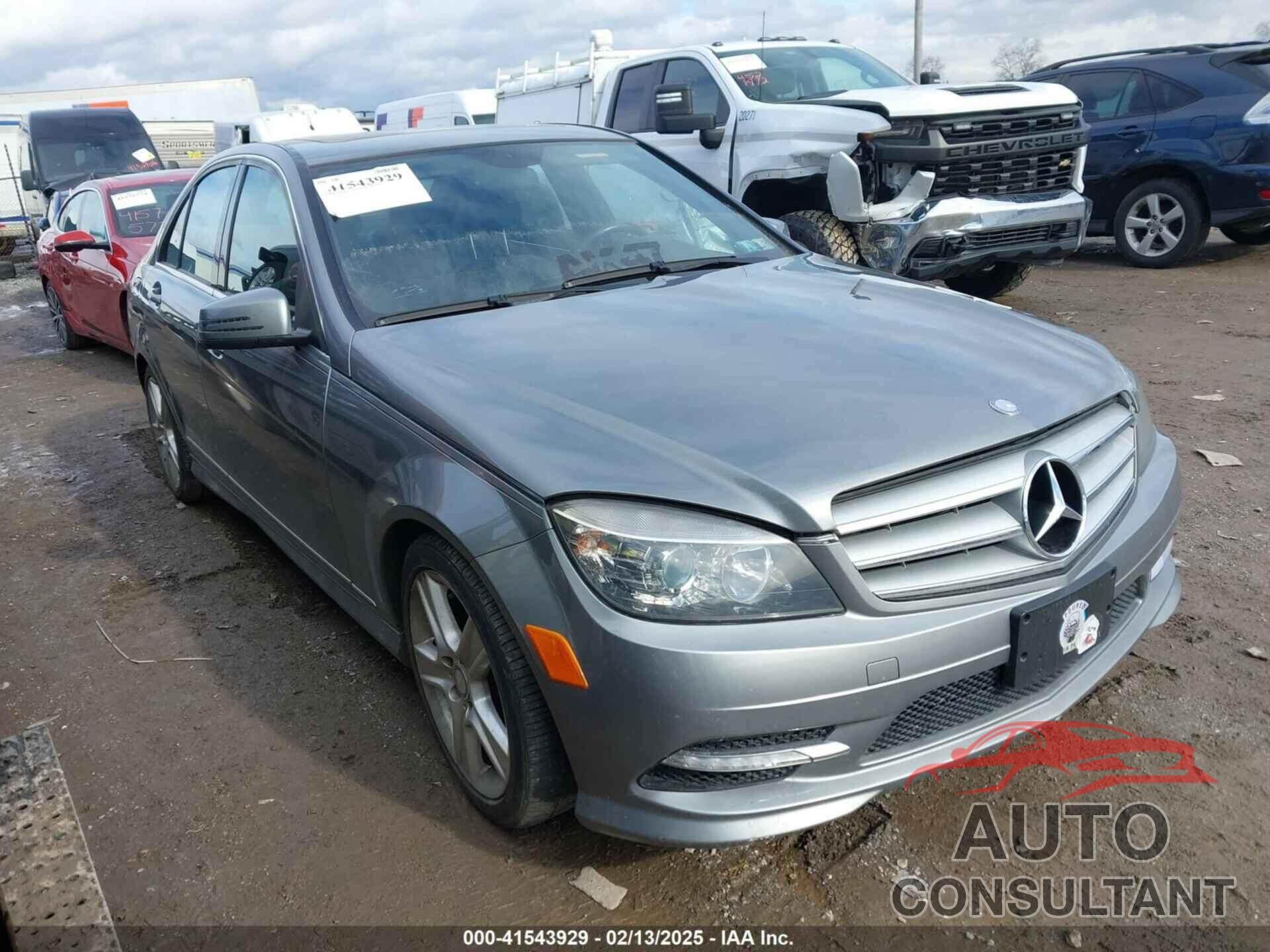 MERCEDES-BENZ C 300 2011 - WDDGF8BB4BR162809