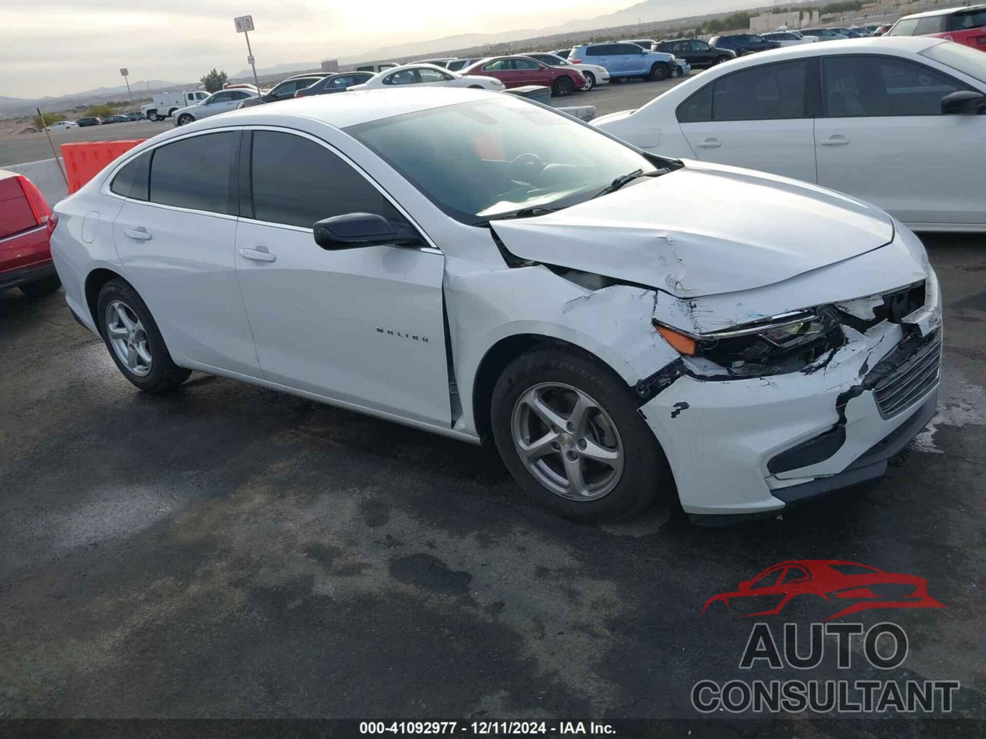 CHEVROLET MALIBU 2018 - 1G1ZB5ST2JF272949