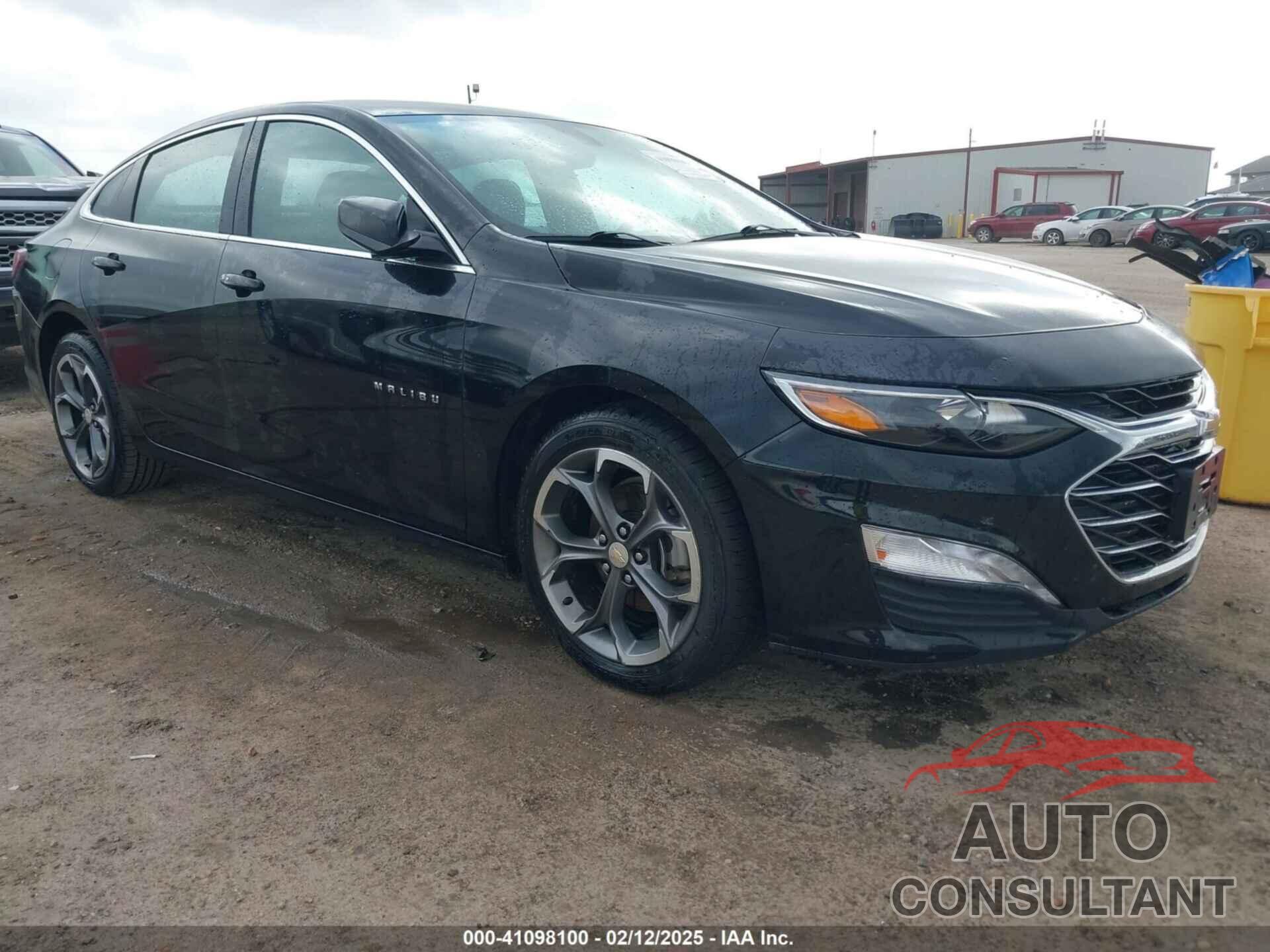 CHEVROLET MALIBU 2022 - 1G1ZD5ST8NF123378