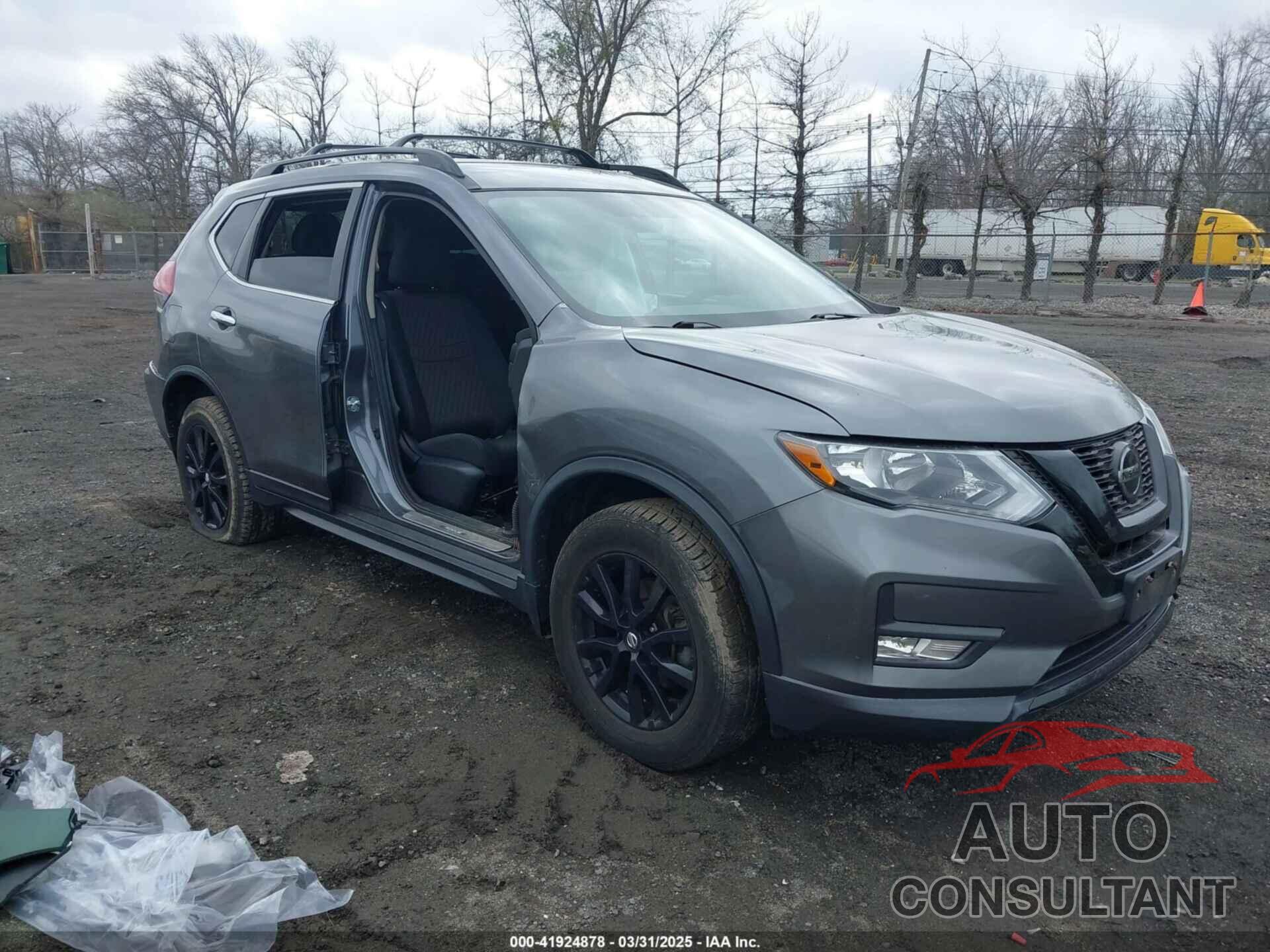 NISSAN ROGUE 2018 - 5N1AT2MV6JC758515