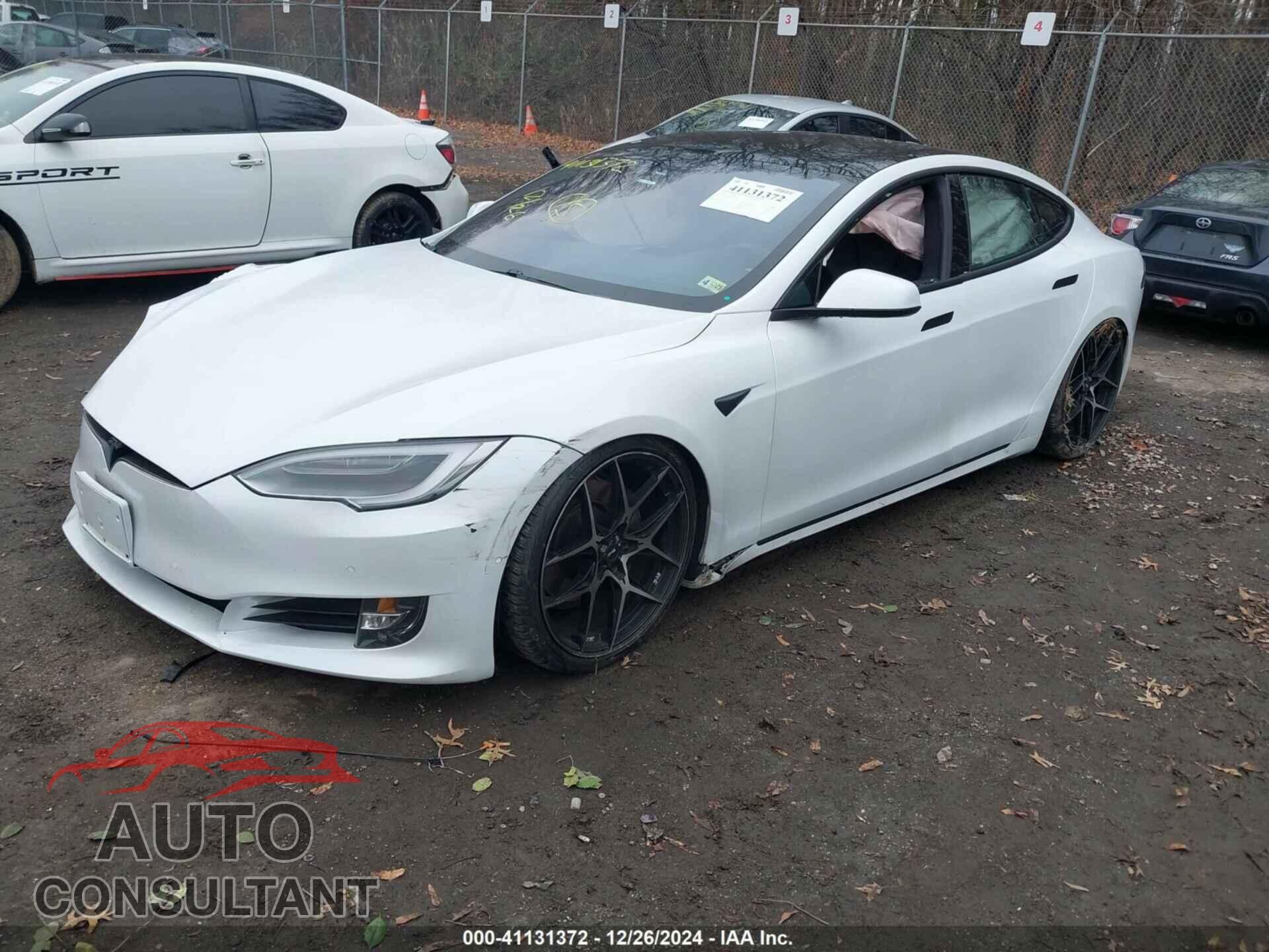 TESLA MODEL S 2020 - 5YJSA1E23LF389065