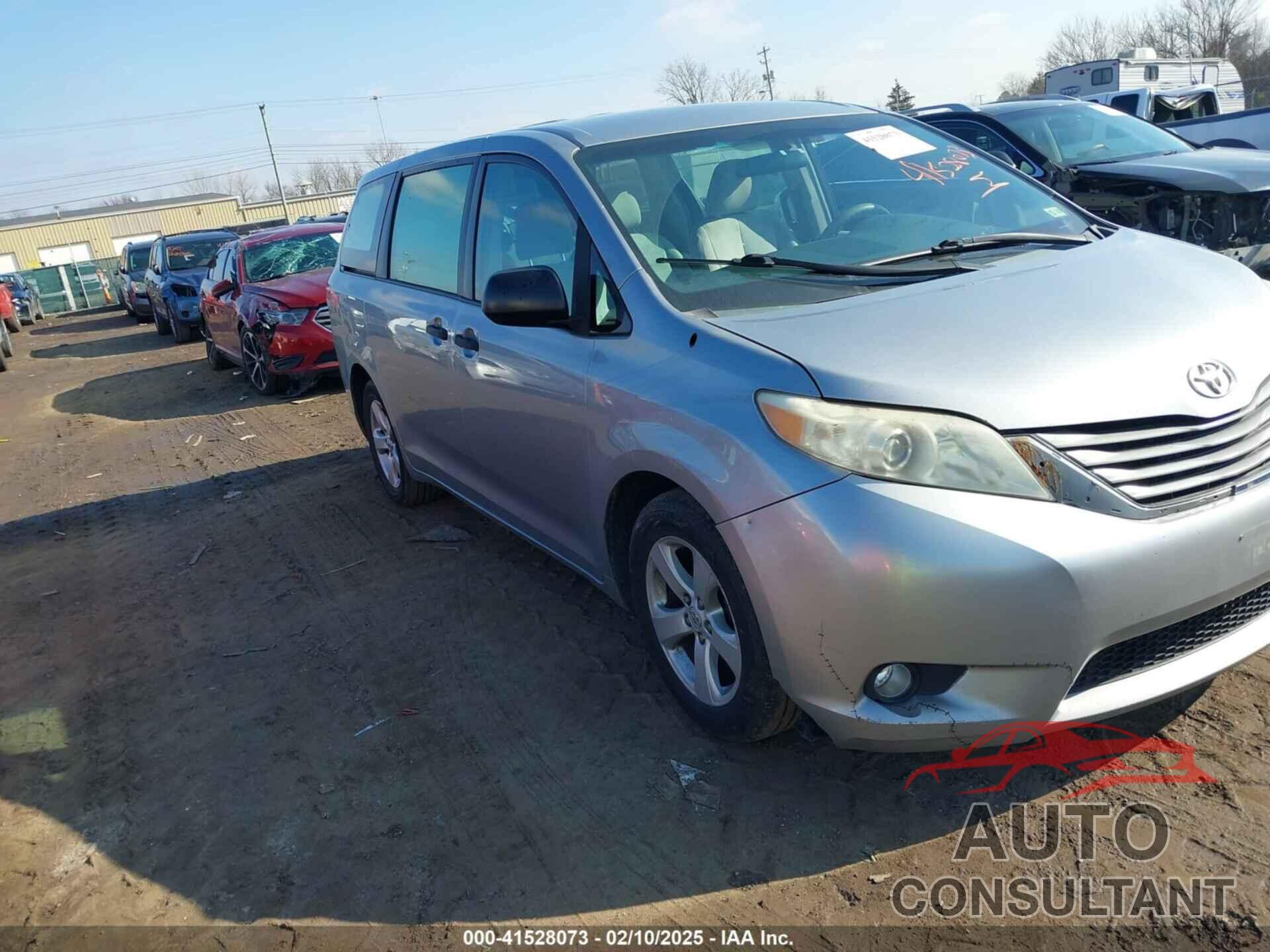 TOYOTA SIENNA 2011 - 5TDZK3DC4BS022350