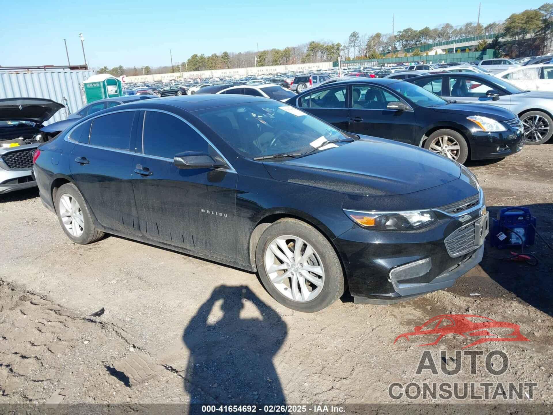 CHEVROLET MALIBU 2018 - 1G1ZD5ST2JF235796
