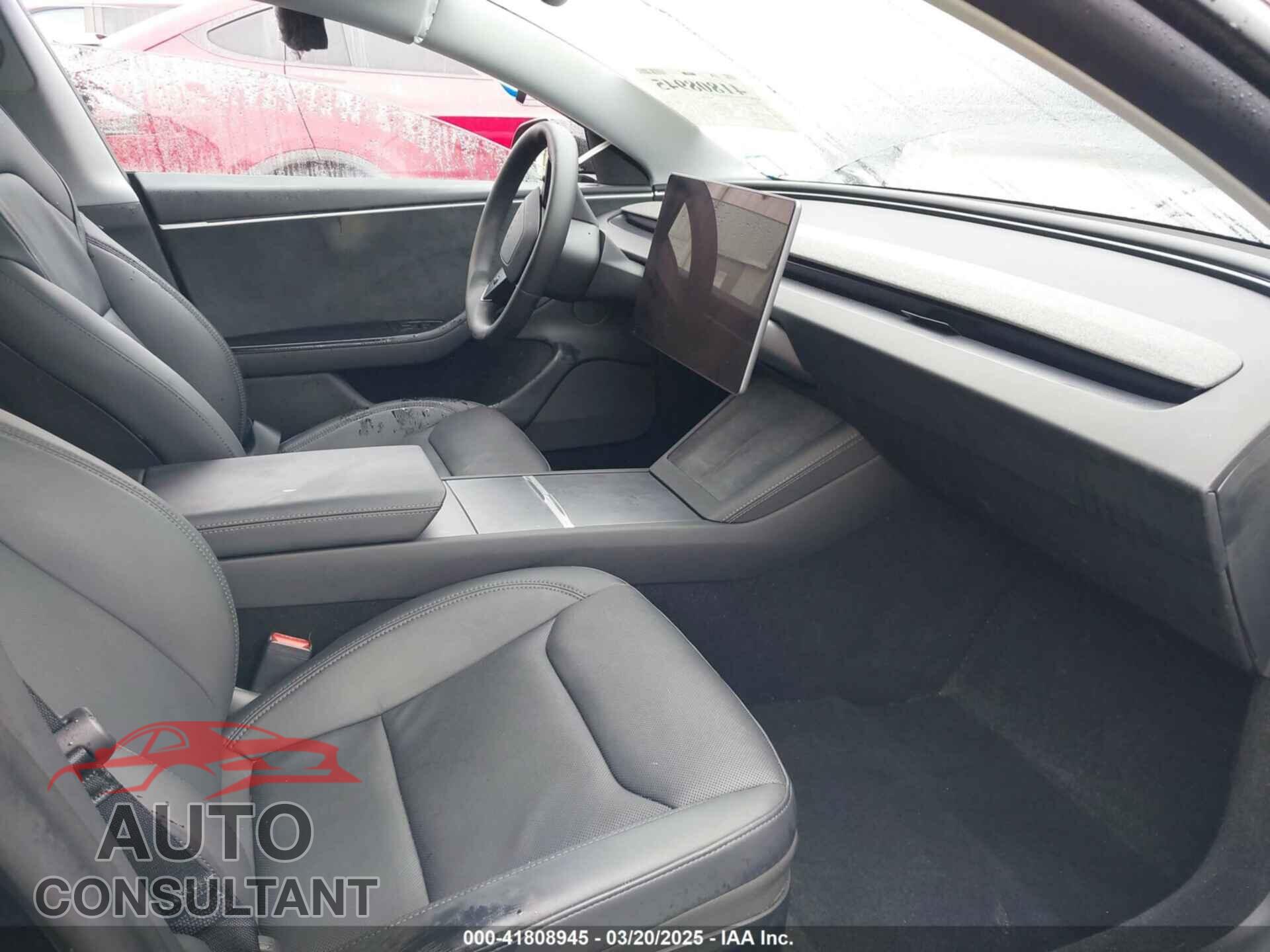 TESLA MODEL 3 2024 - 5YJ3E1EBXRF768758