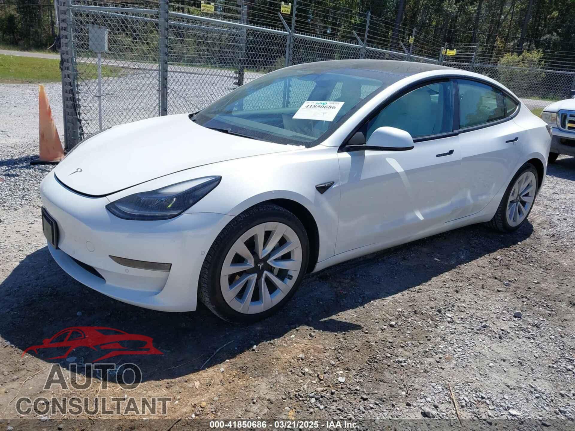 TESLA MODEL 3 2021 - 5YJ3E1EA2MF020540