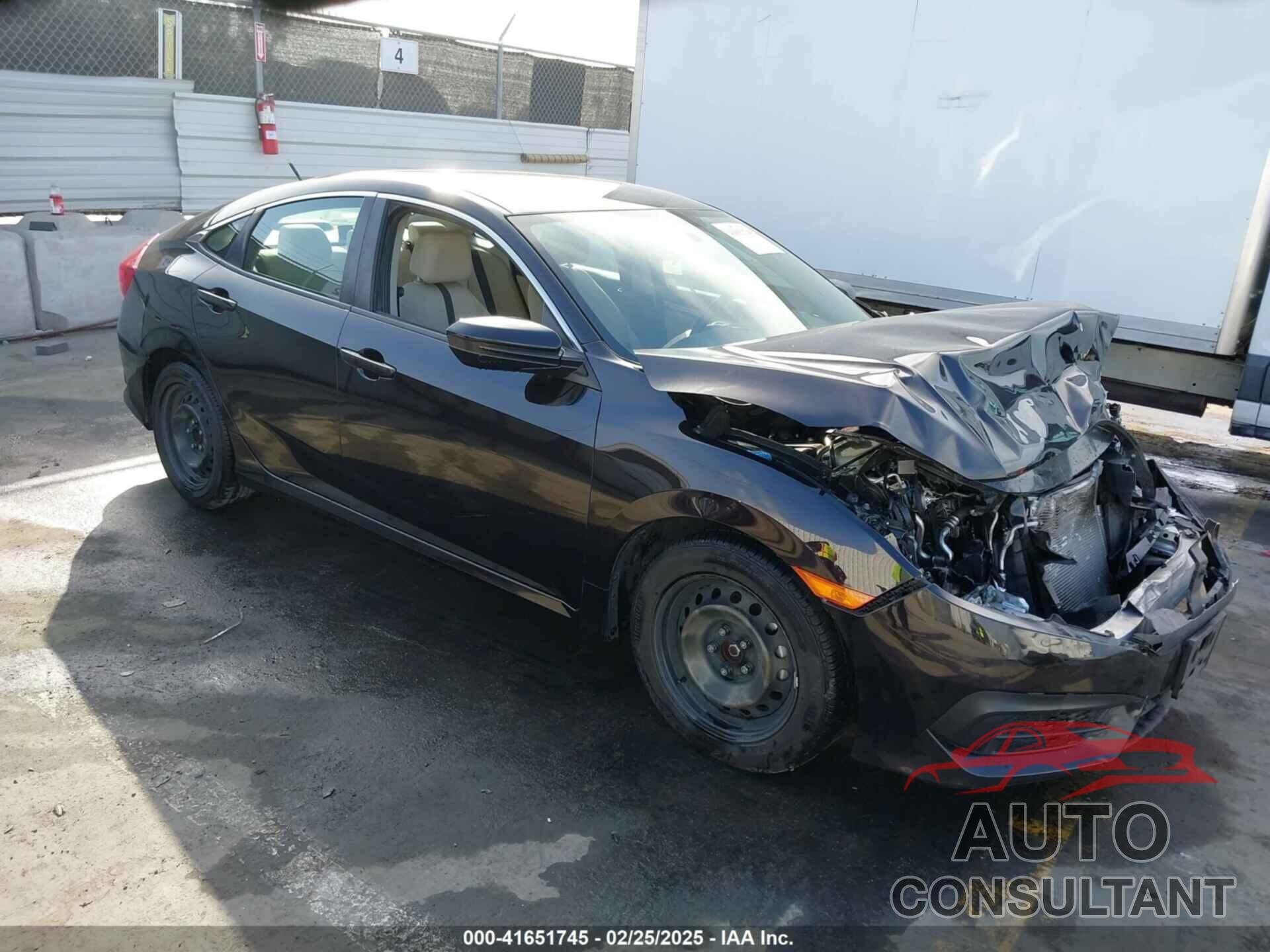 HONDA CIVIC 2018 - 2HGFC2F50JH526935