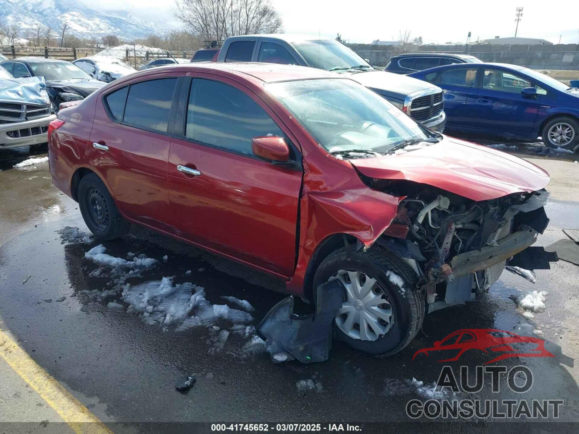NISSAN VERSA 2017 - 3N1CN7AP6HK437219