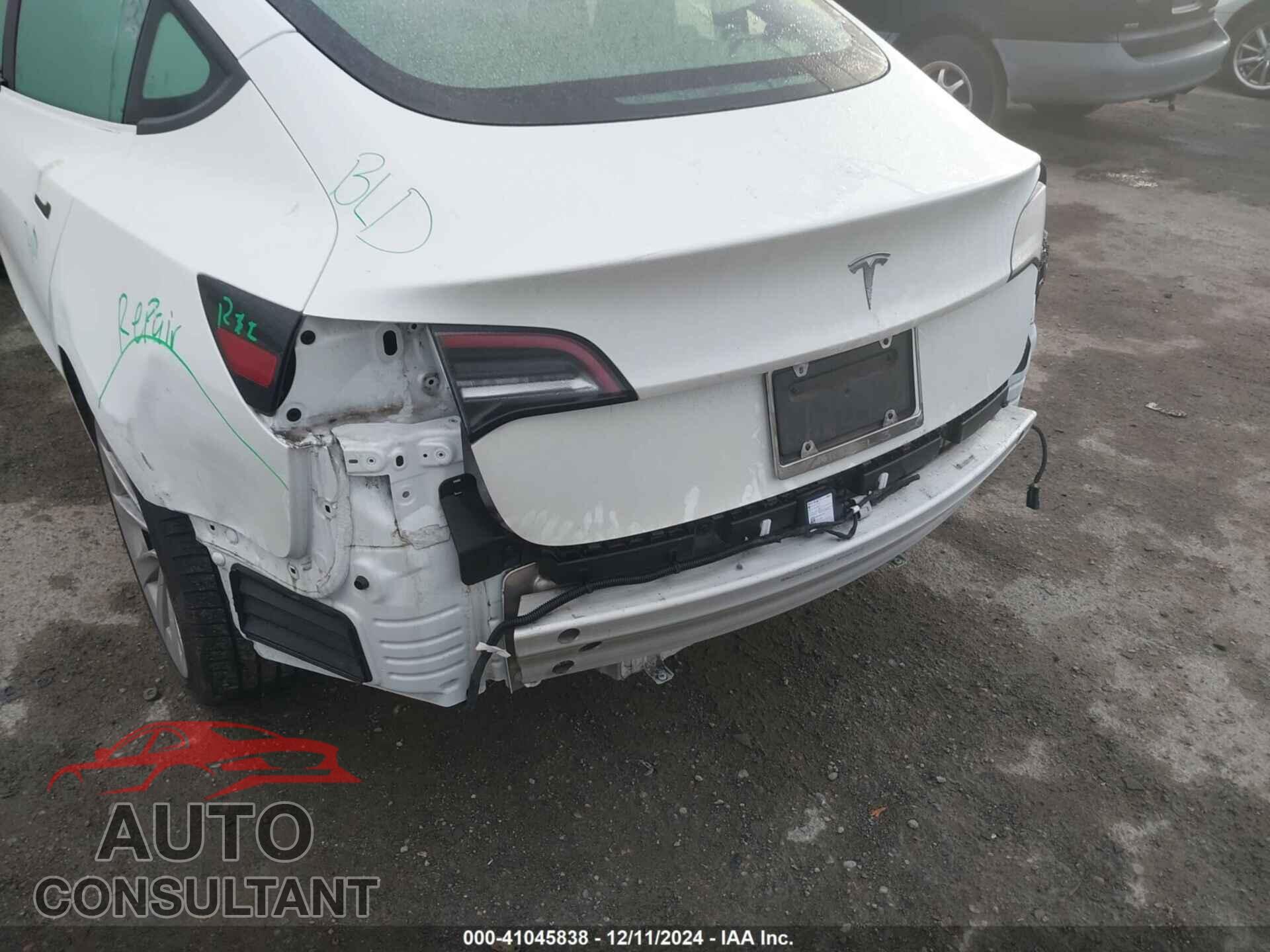 TESLA MODEL 3 2021 - 5YJ3E1EA5MF071370