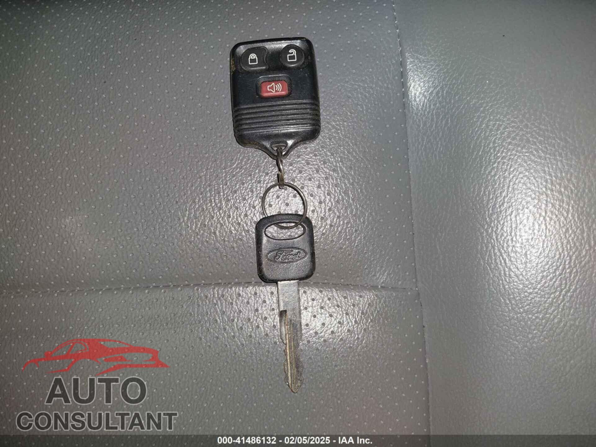 FORD E-150 2011 - 1FTNE1EW0BDA89204