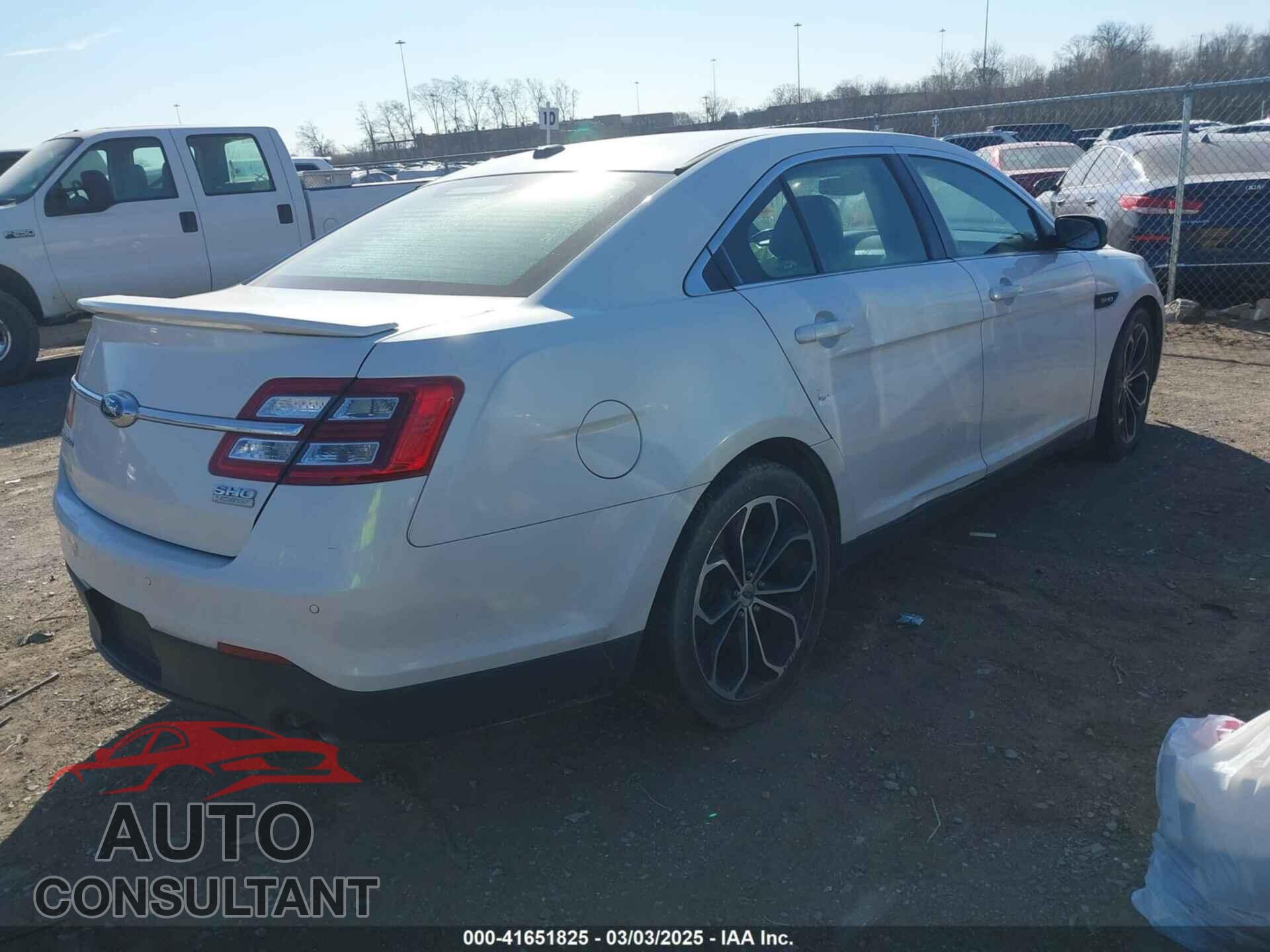 FORD TAURUS 2014 - 1FAHP2KT0EG164239