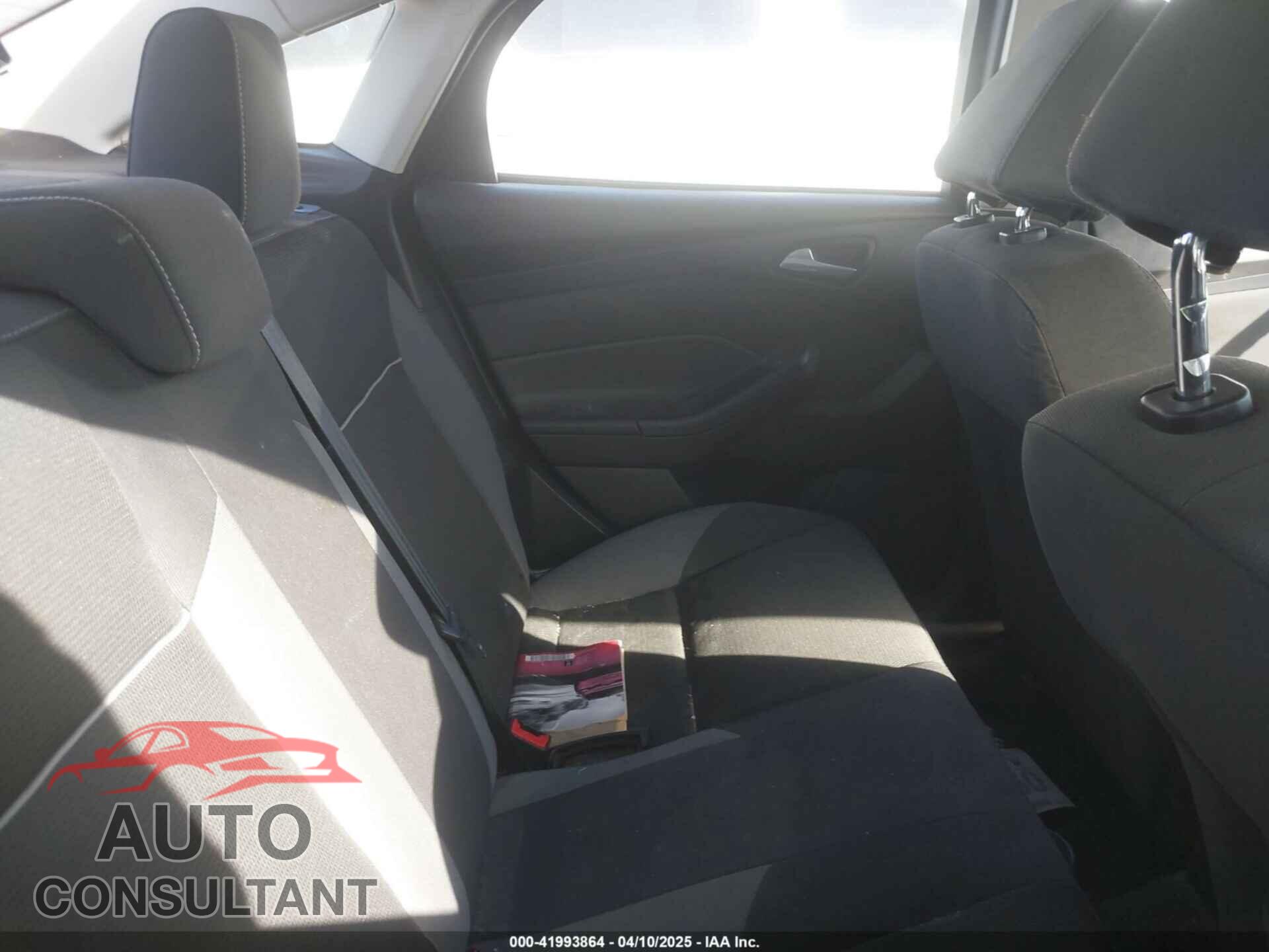 FORD FOCUS 2012 - 1FAHP3F24CL415176