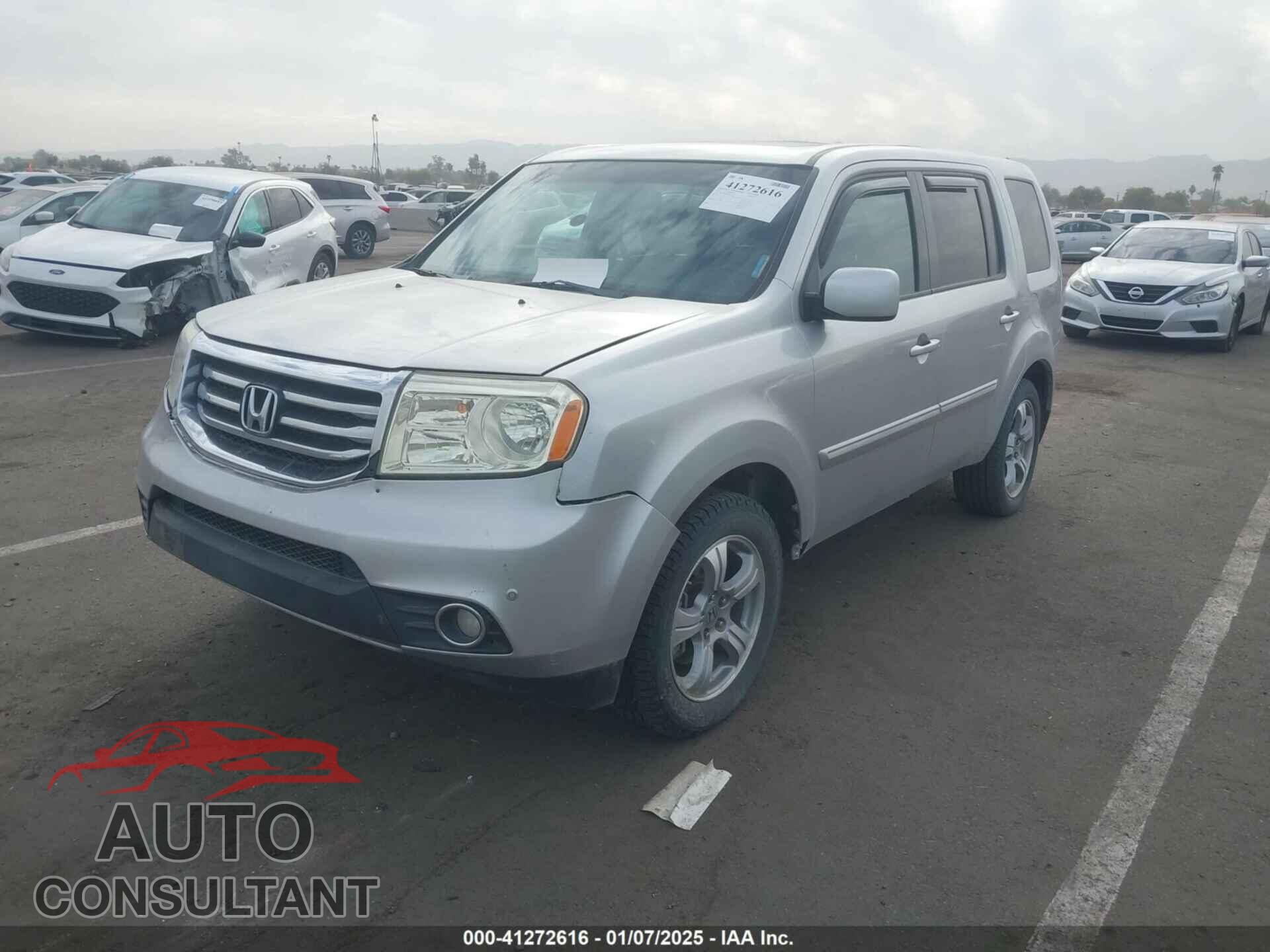HONDA PILOT 2013 - 5FNYF4H56DB016932