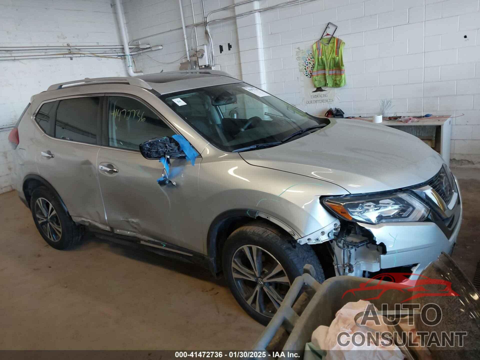 NISSAN ROGUE 2018 - 5N1AT2MV5JC839537