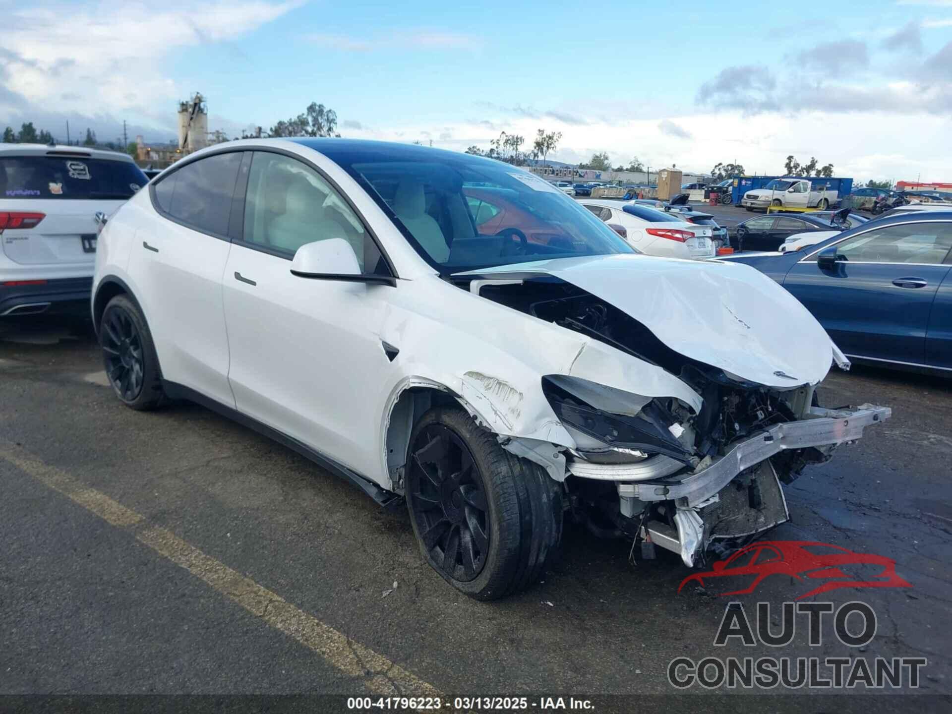 TESLA MODEL Y 2021 - 5YJYGDEE0MF119149