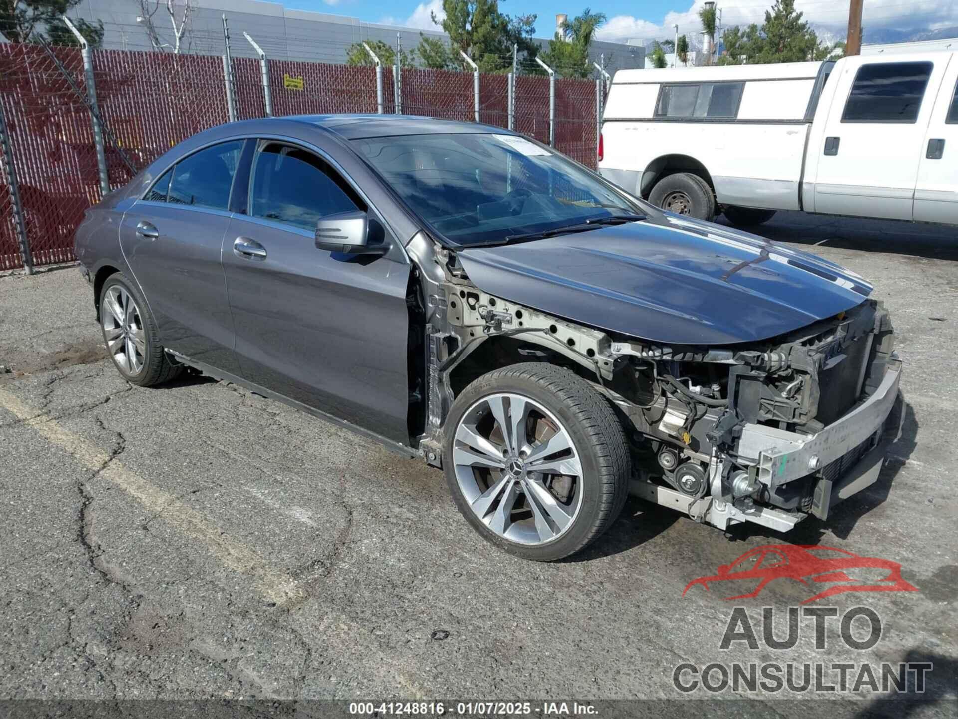 MERCEDES-BENZ CLA 250 2018 - WDDSJ4EB4JN572576