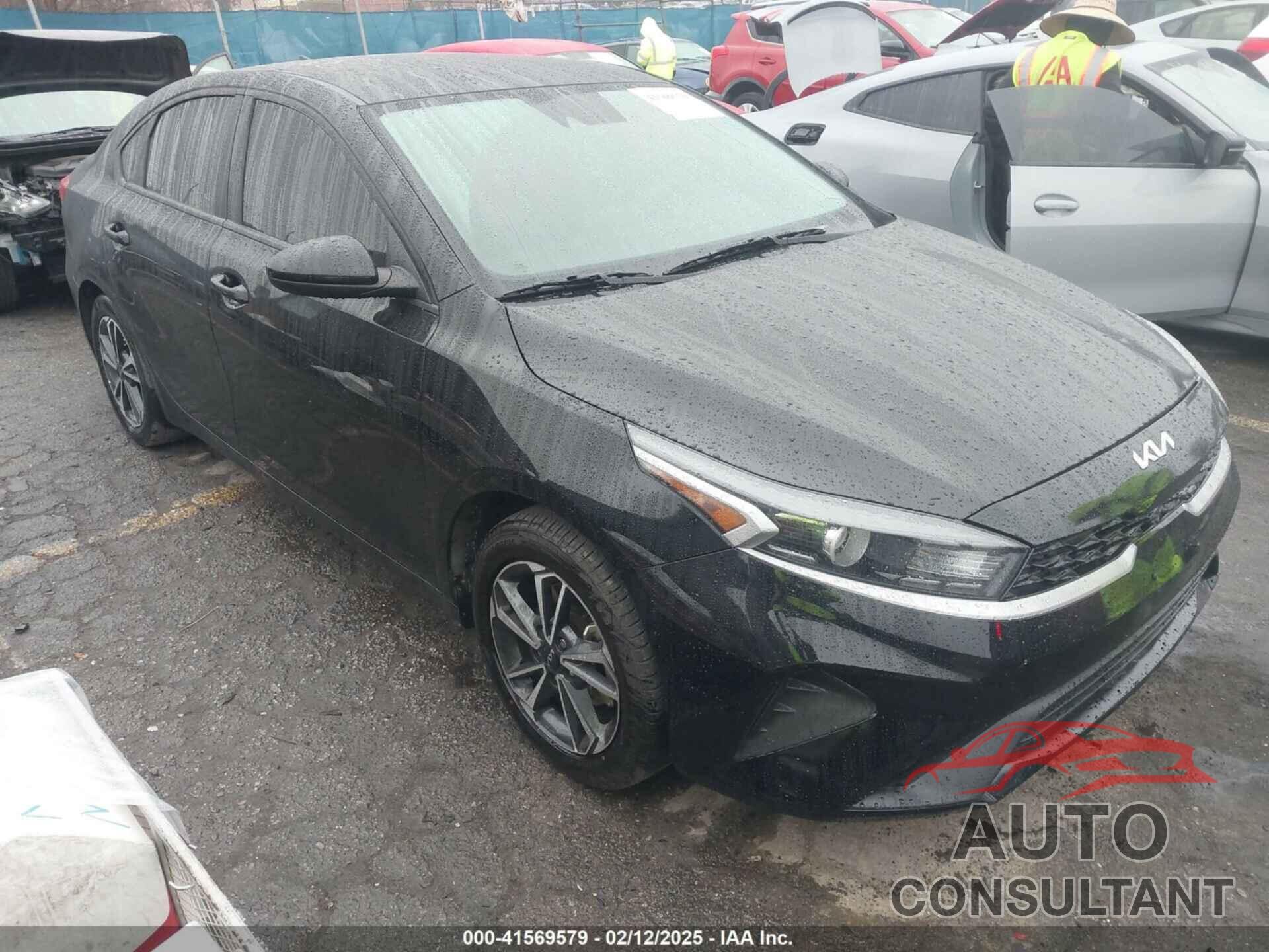 KIA FORTE 2023 - 3KPF24AD1PE552525