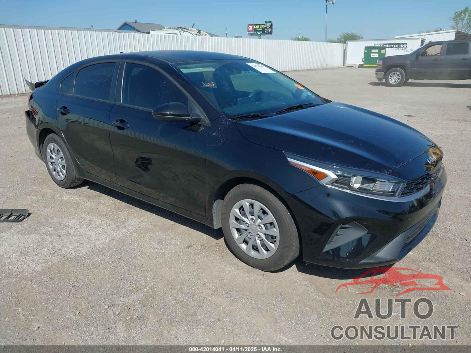 KIA FORTE 2024 - 3KPF24AD8RE827052