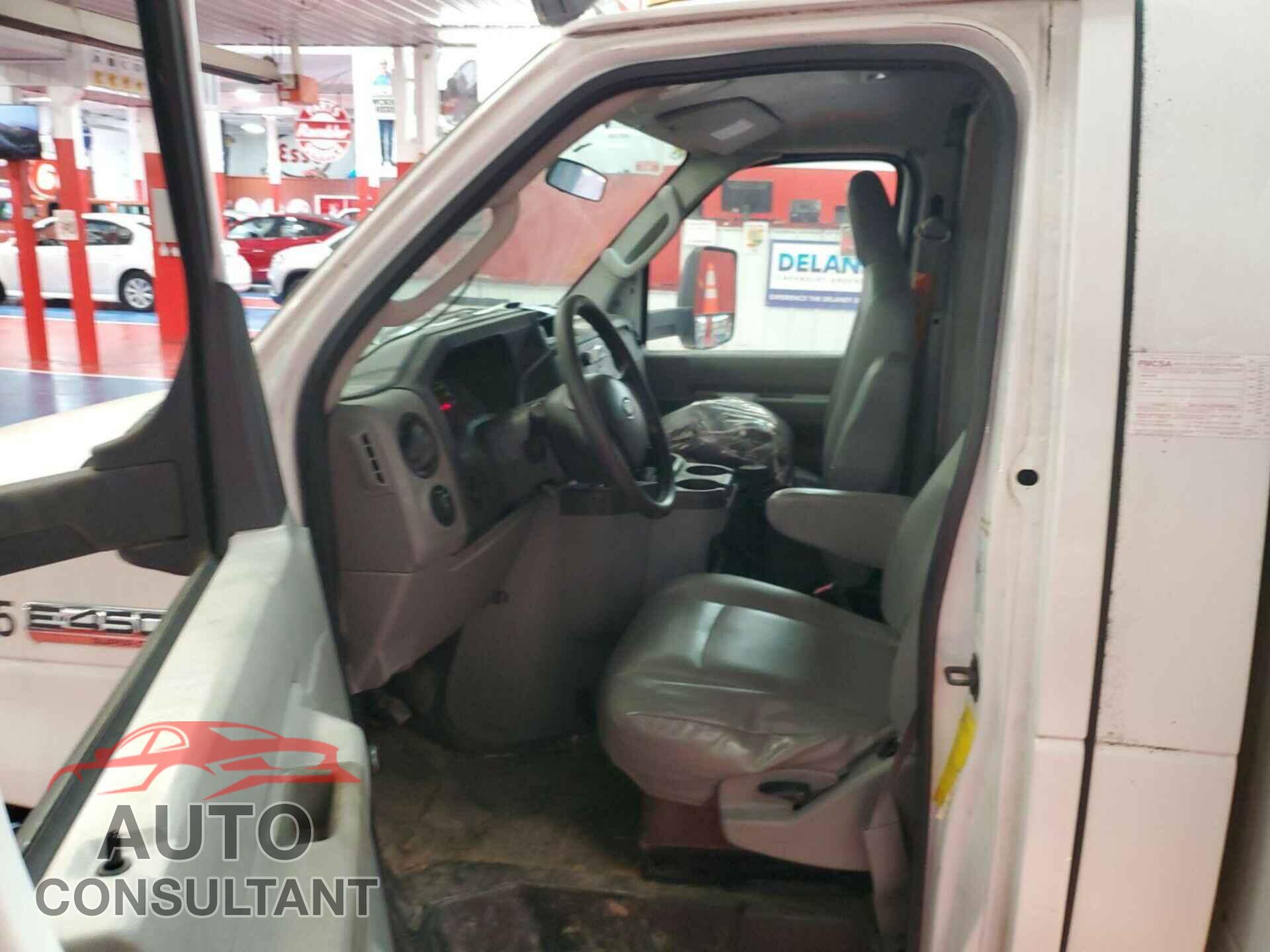 FORD ECONOLINE 2010 - 1FDXE4FL3ADA72809