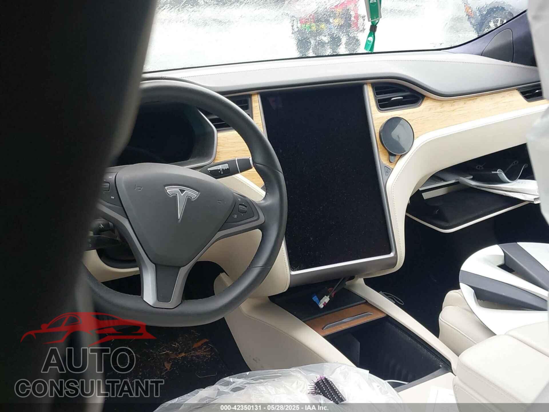 TESLA MODEL S 2020 - 5YJSA1E21LF413251
