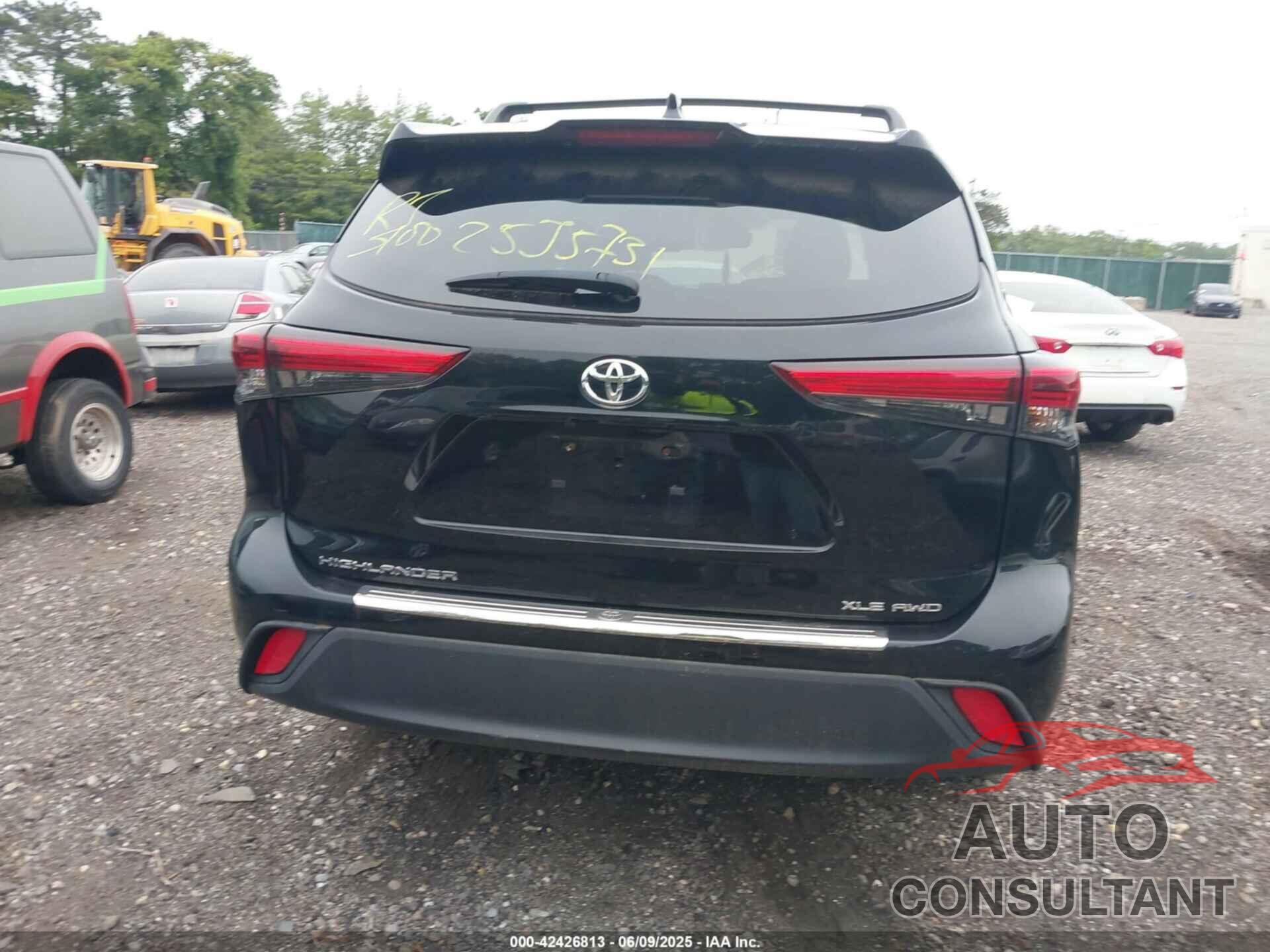 TOYOTA HIGHLANDER 2023 - 5TDKDRBH0PS026819