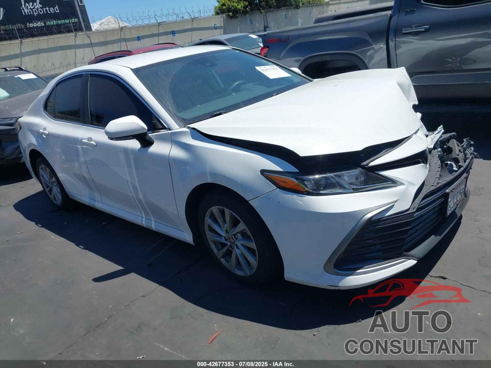 TOYOTA CAMRY 2022 - 4T1R11AK7NU647226
