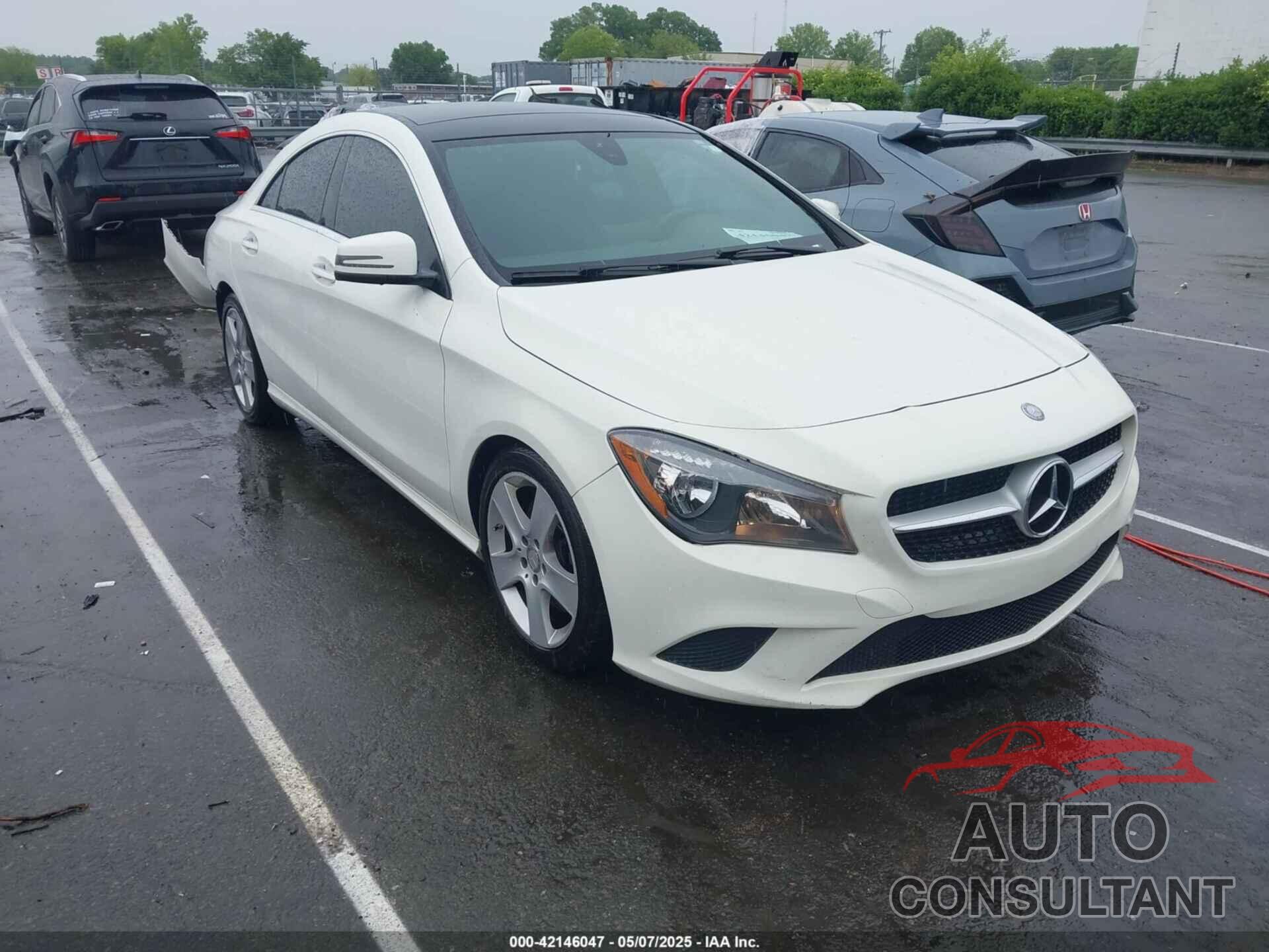 MERCEDES-BENZ CLA 250 2015 - WDDSJ4EB7FN261666