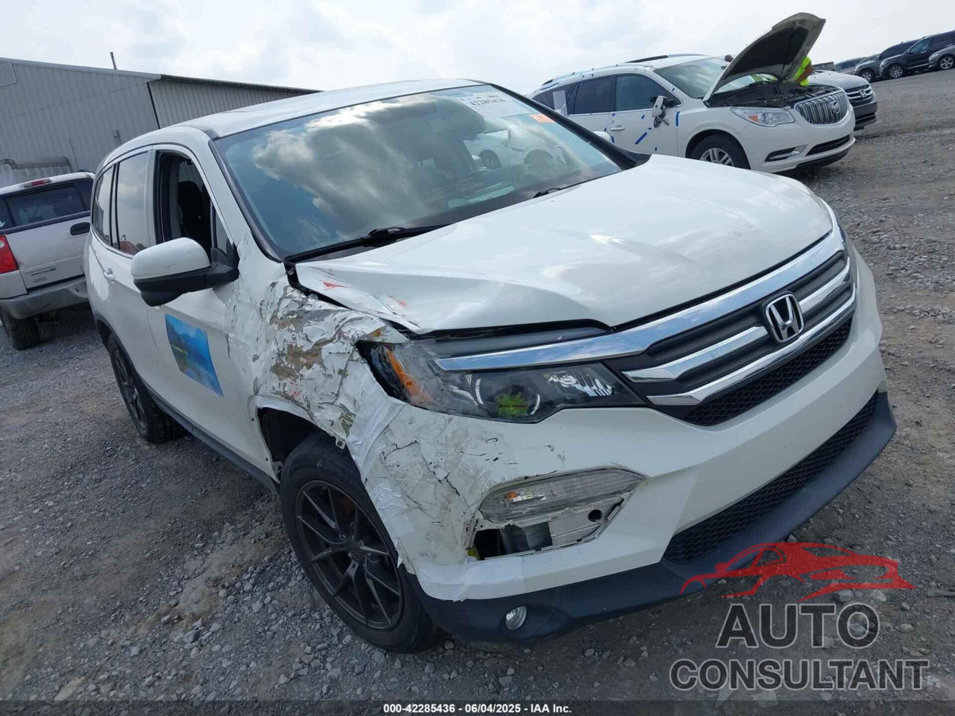 HONDA PILOT 2018 - 5FNYF6H52JB063429