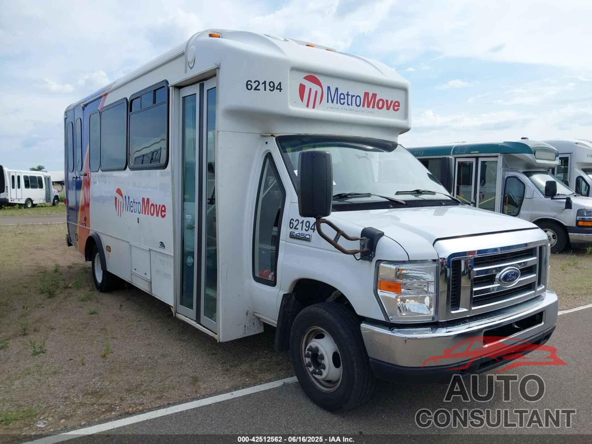 FORD E-450 CUTAWAY 2018 - 1FDFE4FS7JDC37912
