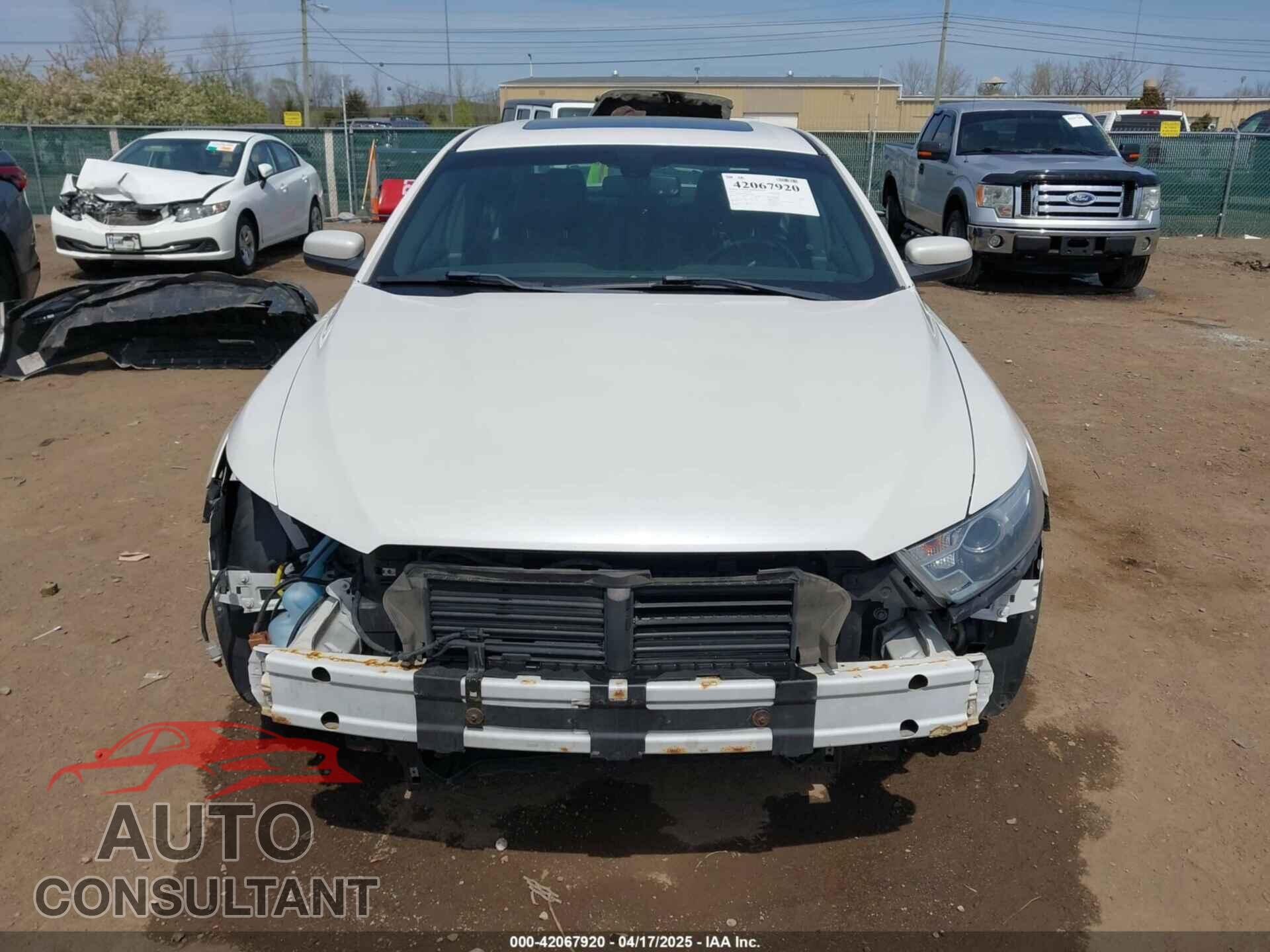 FORD TAURUS 2013 - 1FAHP2E89DG107558