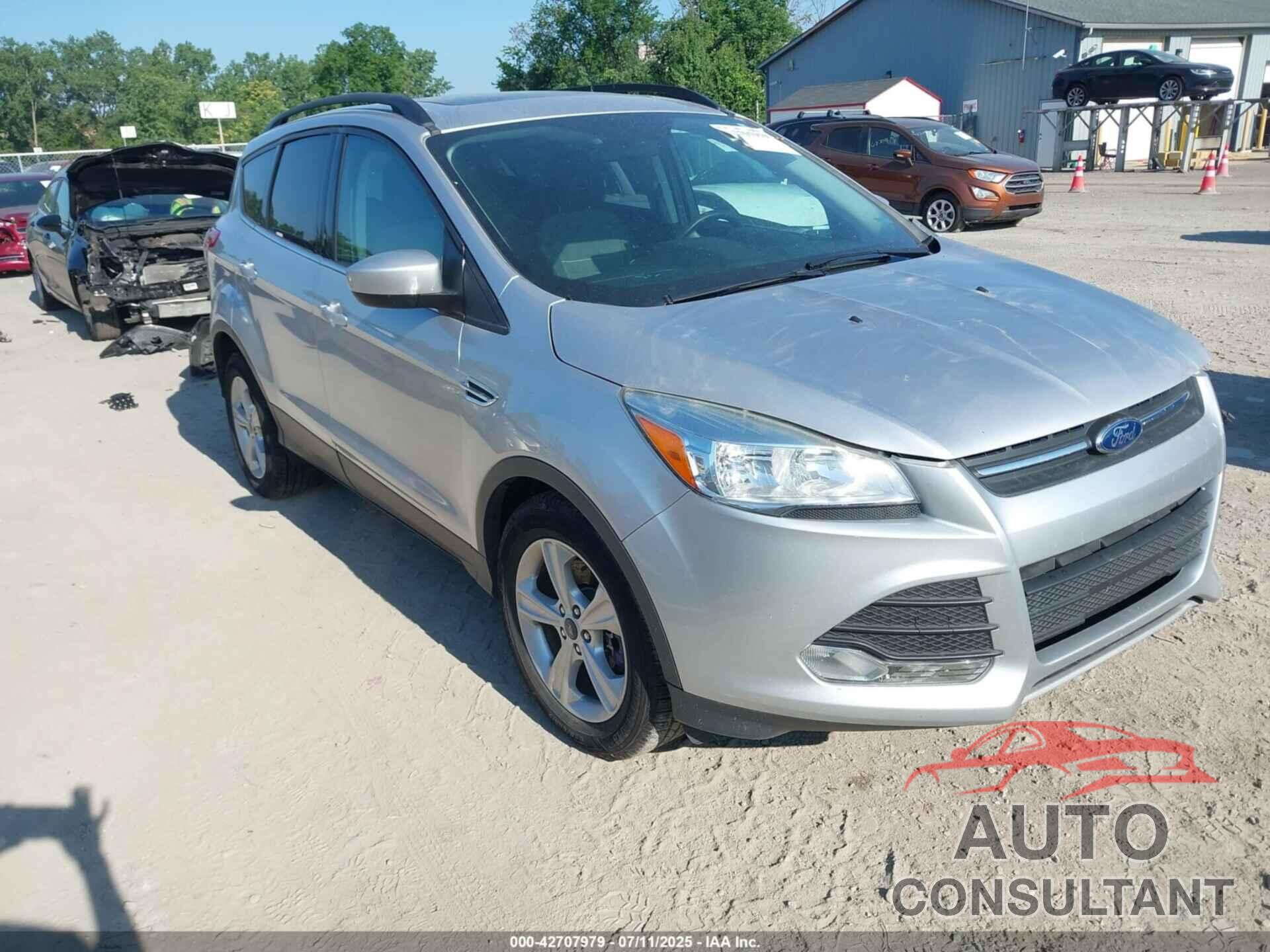 FORD ESCAPE 2015 - 1FMCU9GX1FUC19099