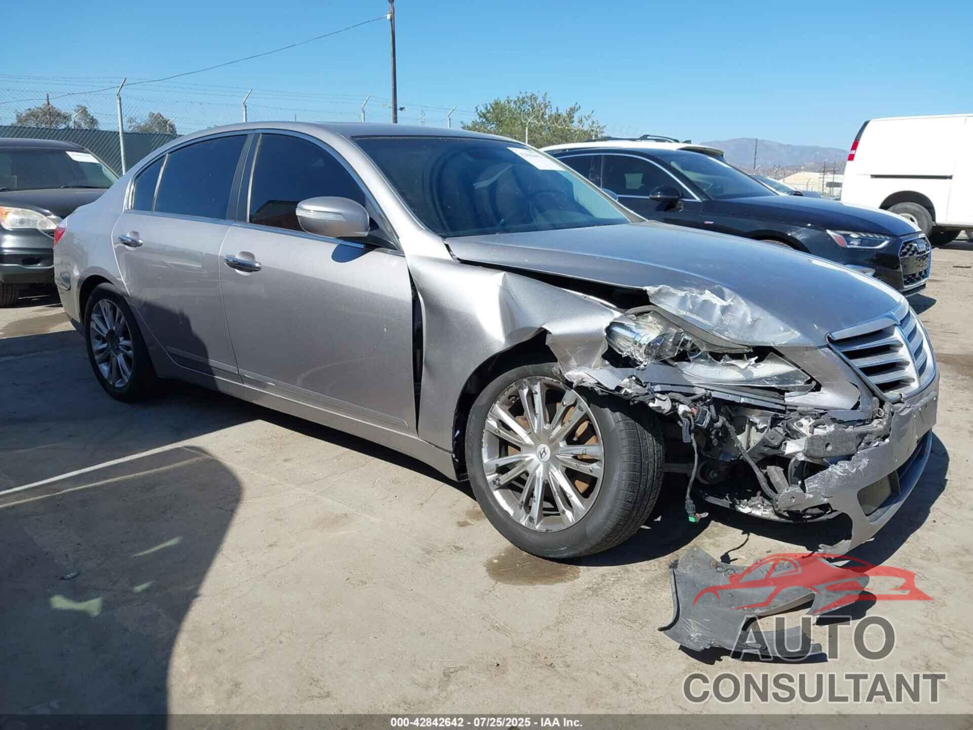 HYUNDAI GENESIS 2011 - KMHGC4DE0BU121346
