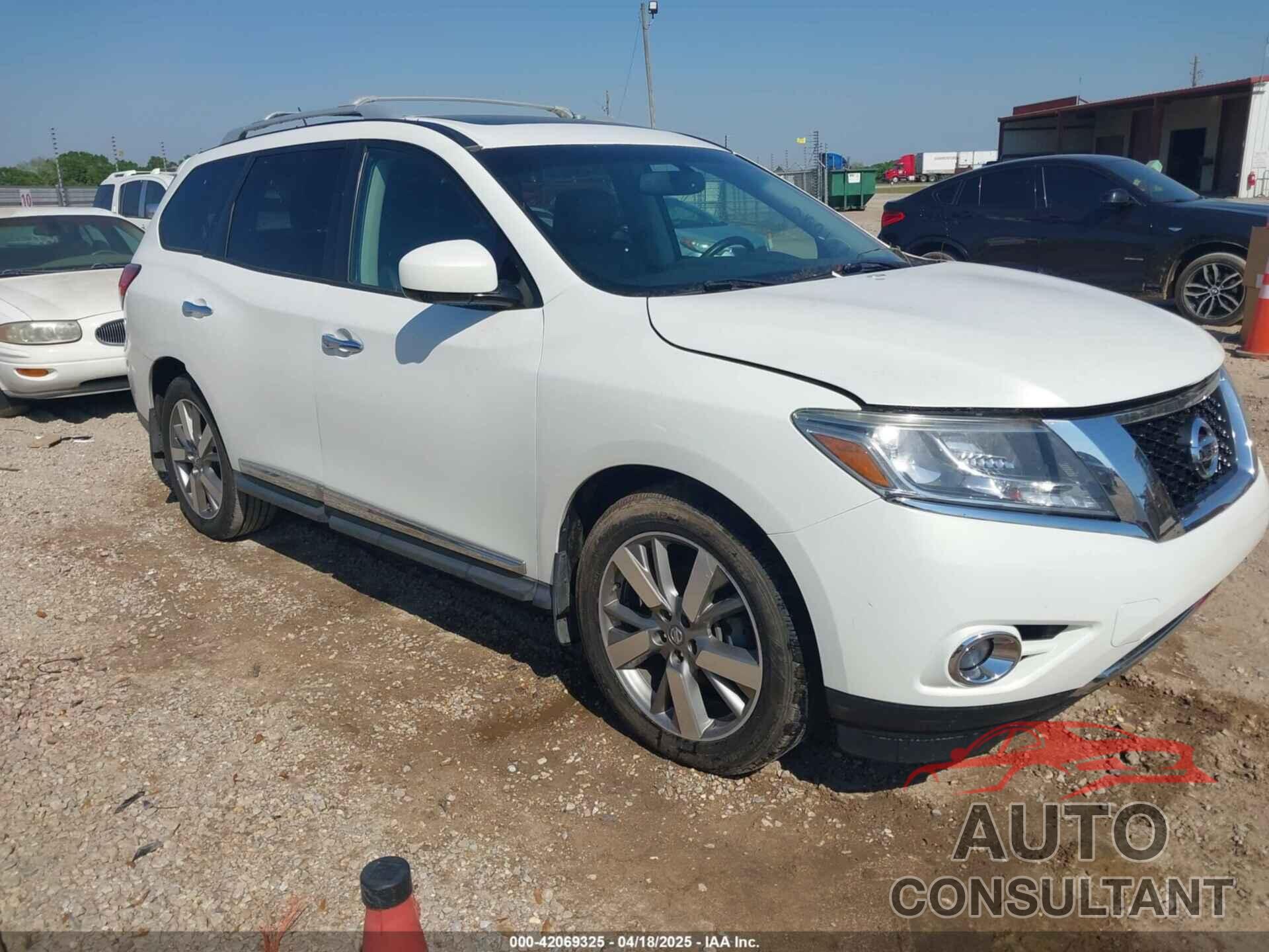 NISSAN PATHFINDER 2014 - 5N1AR2MN6EC643577