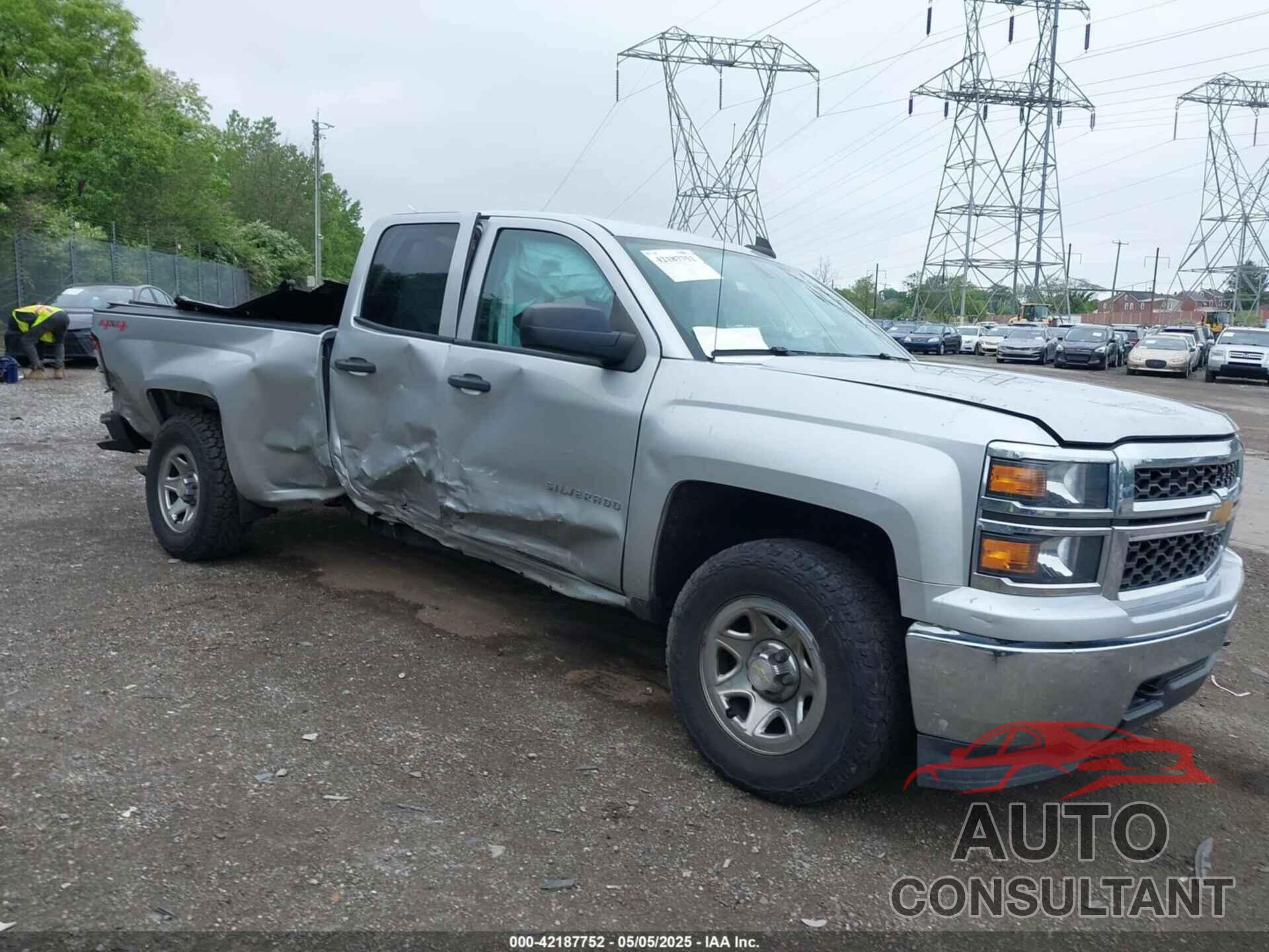 CHEVROLET SILVERADO 1500 2015 - 1GCVKPEC0FZ235336