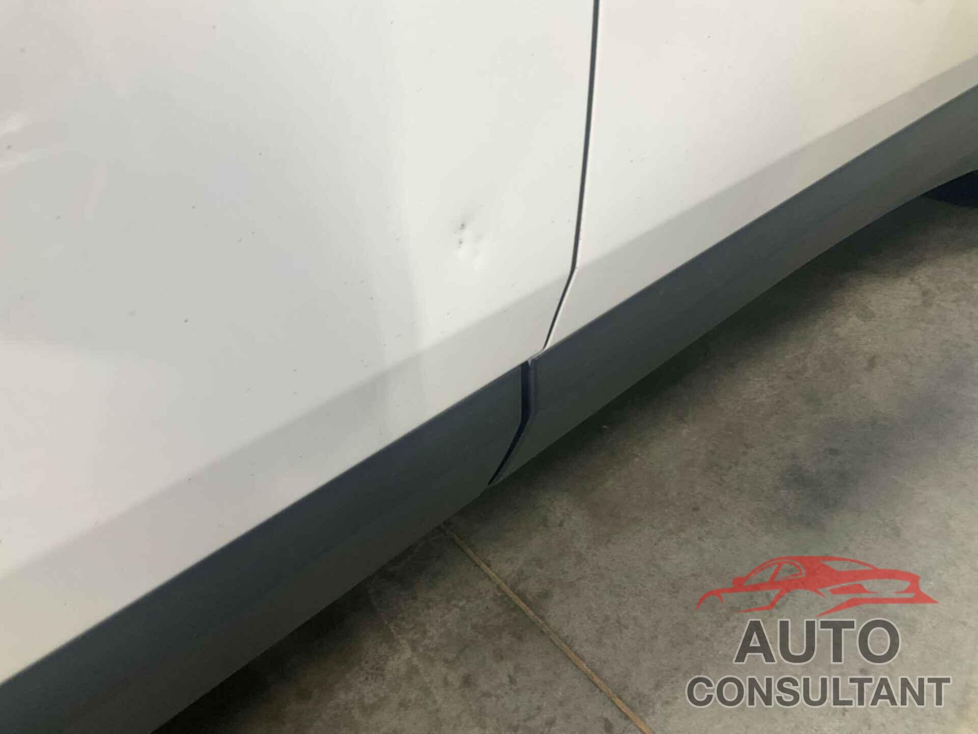CHEVROLET TRAVERSE 2021 - 1GNERHKW5MJ182233