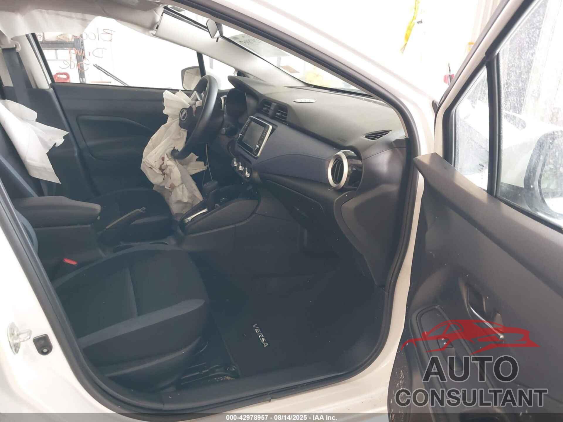 NISSAN VERSA 2024 - 3N1CN8EV2RL916473