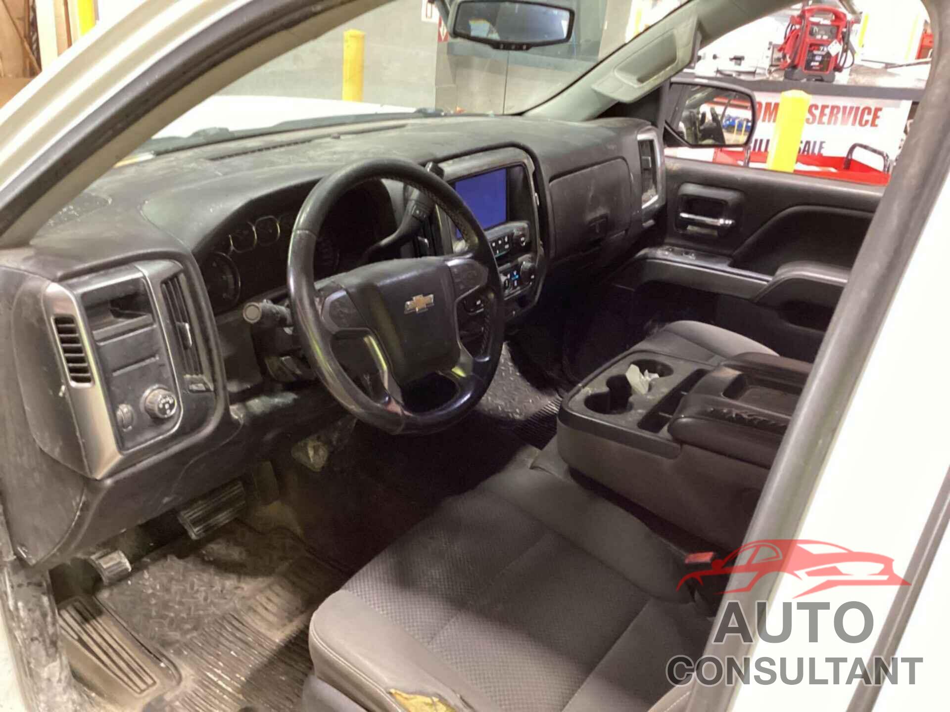 CHEVROLET SILVERADO 1500 2015 - 1GCRCREC0FZ257752