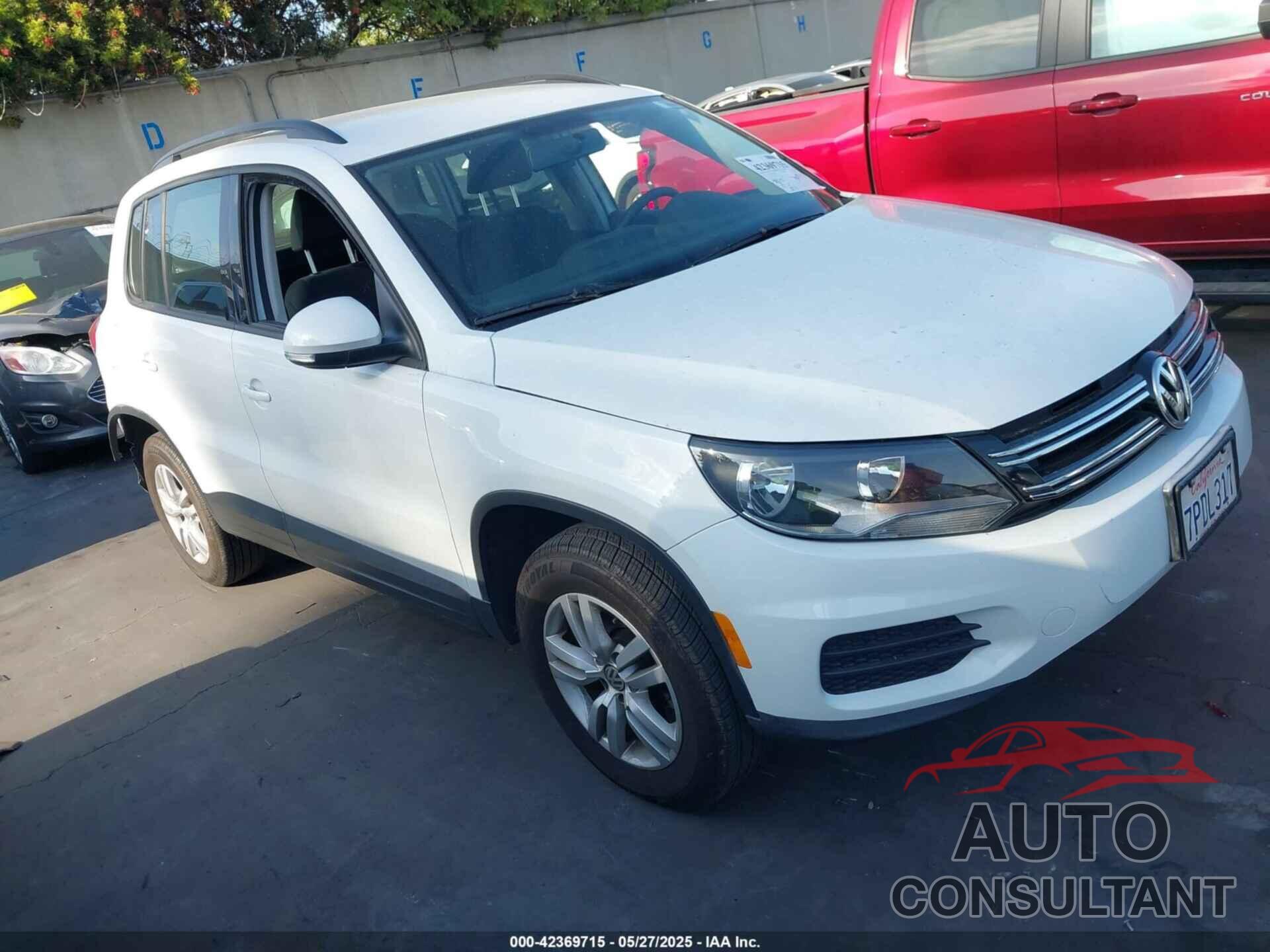 VOLKSWAGEN TIGUAN 2015 - WVGAV7AX7FW564563