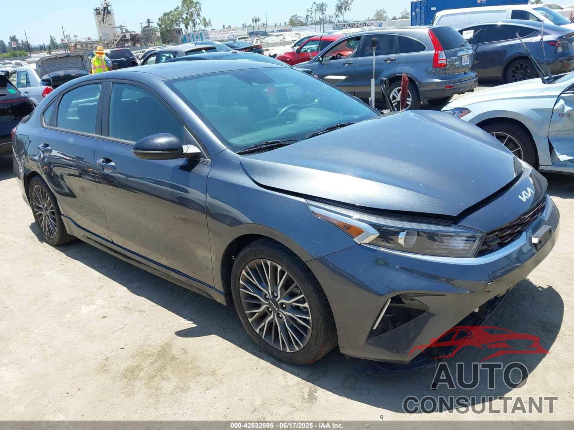 KIA FORTE 2023 - 3KPF54AD9PE647258