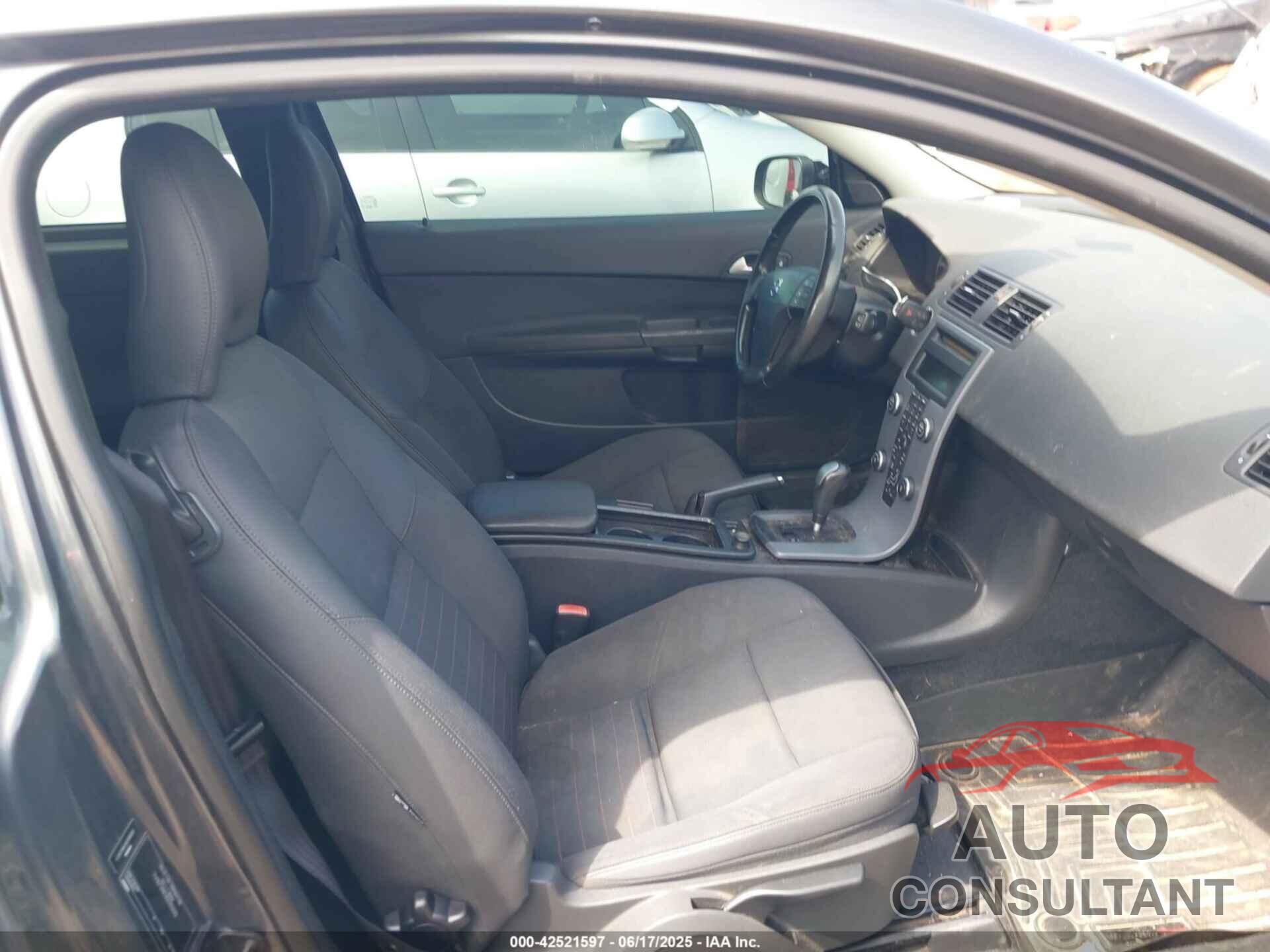 VOLVO C30 2013 - YV1672MK0D2305032