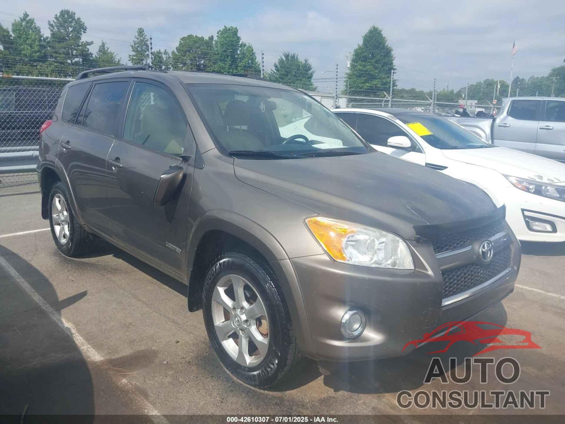 TOYOTA RAV4 2011 - JTMDF4DV6B5045334