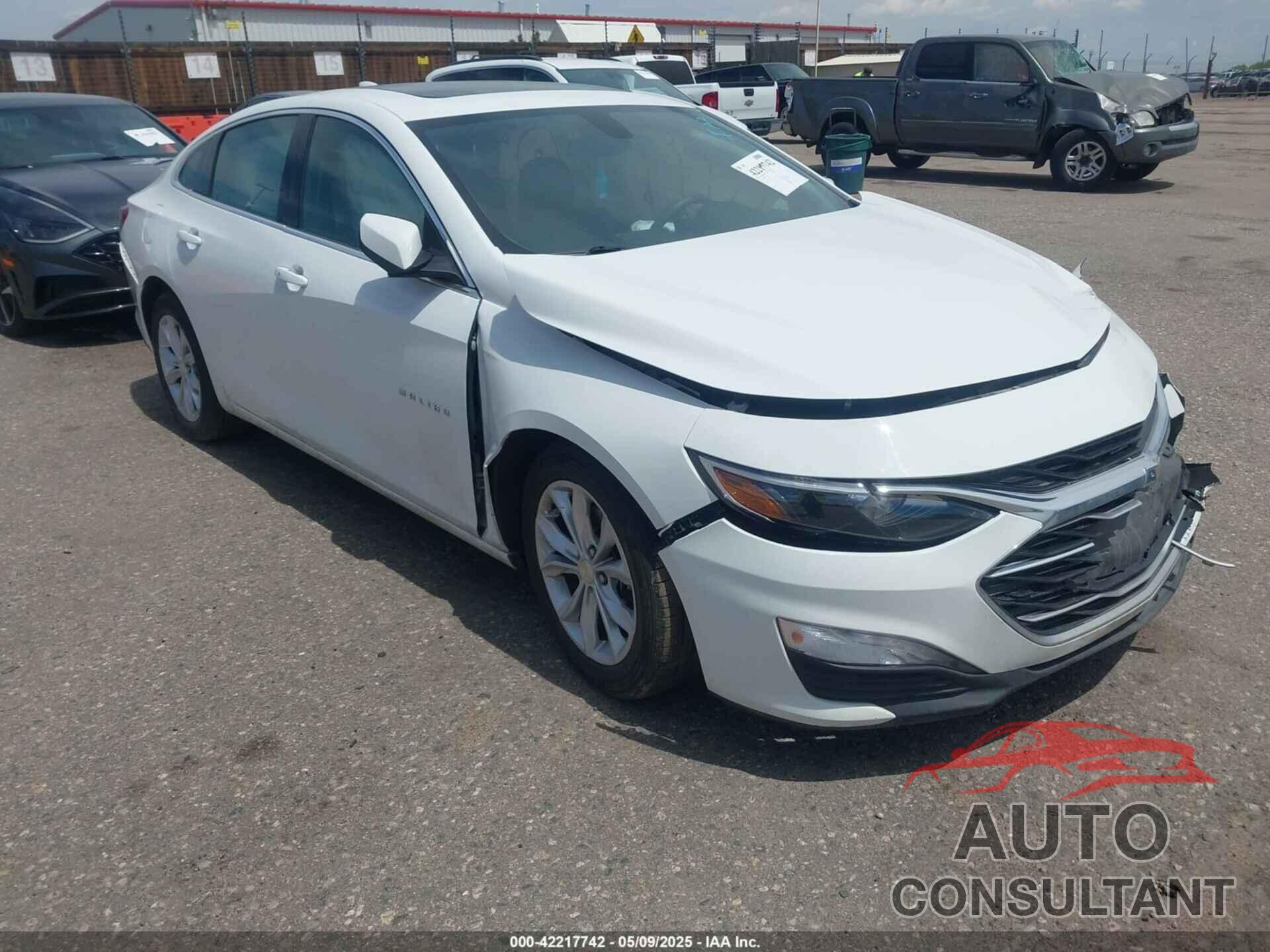 CHEVROLET MALIBU 2022 - 1G1ZD5ST1NF128678