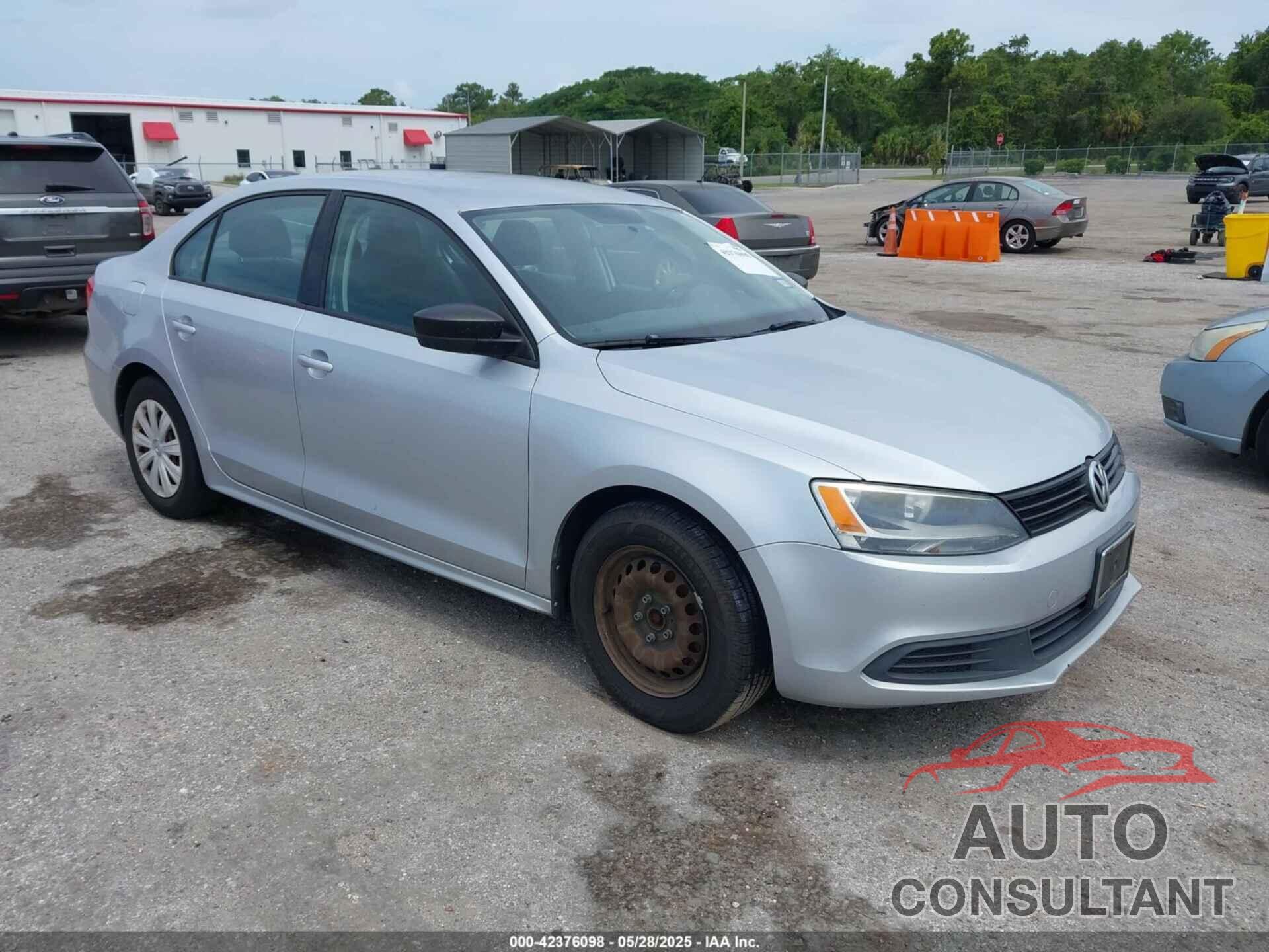 VOLKSWAGEN JETTA 2014 - 3VW2K7AJXEM251600