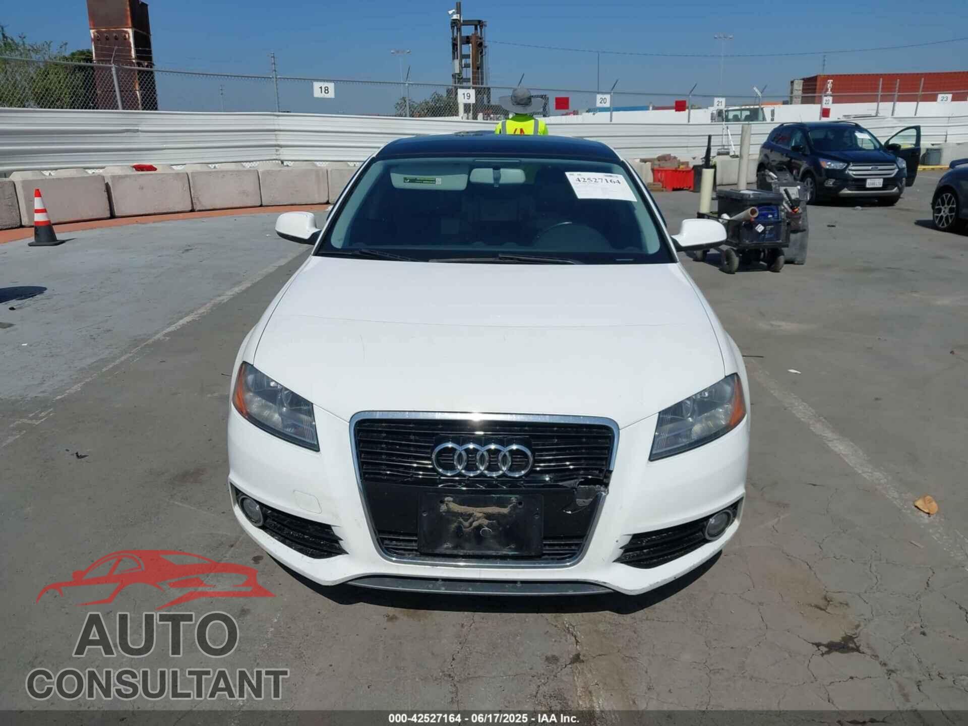 AUDI A3 2013 - WAUBEAFMXDA009876