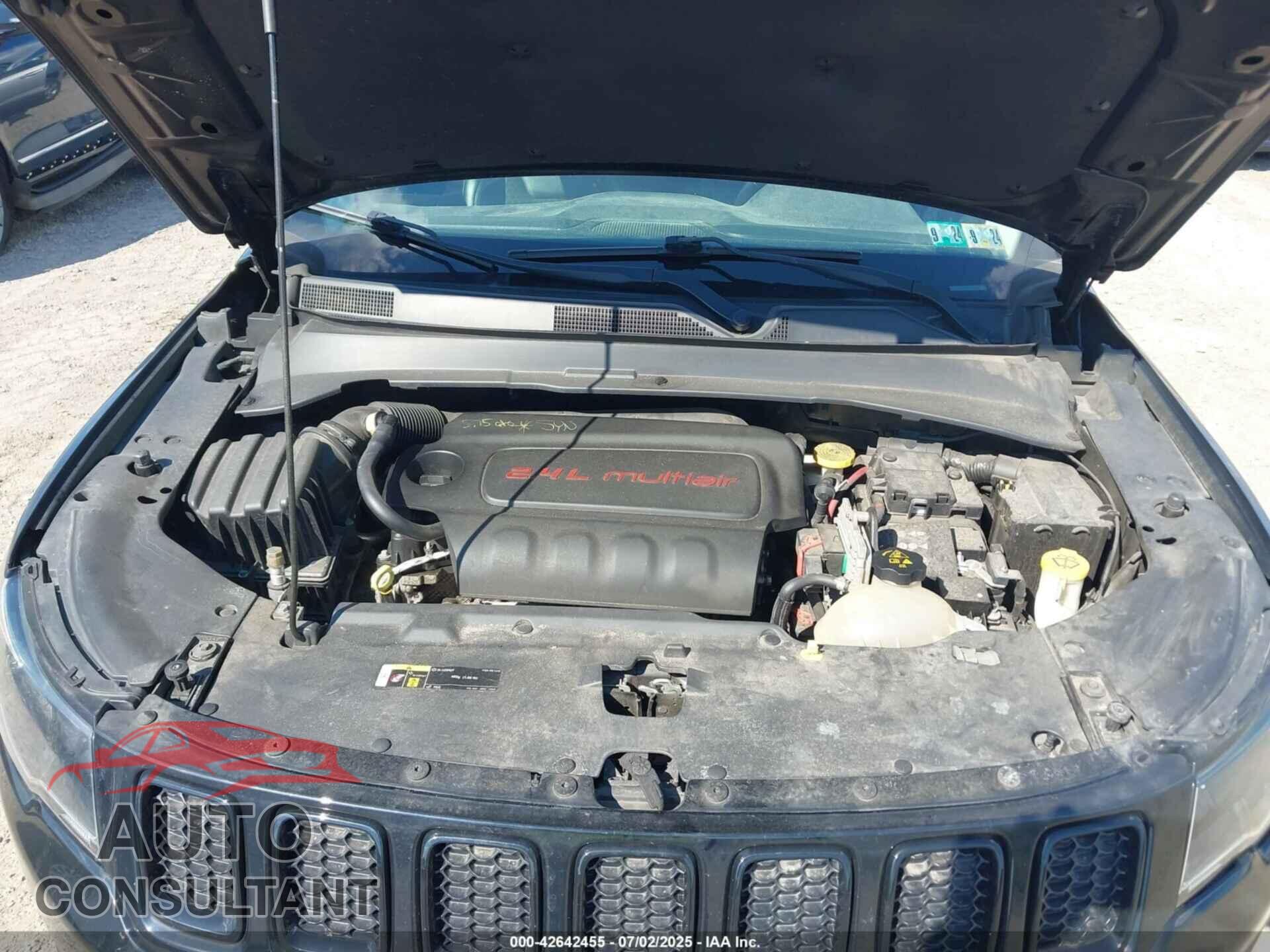 JEEP COMPASS 2018 - 3C4NJDBB9JT298917
