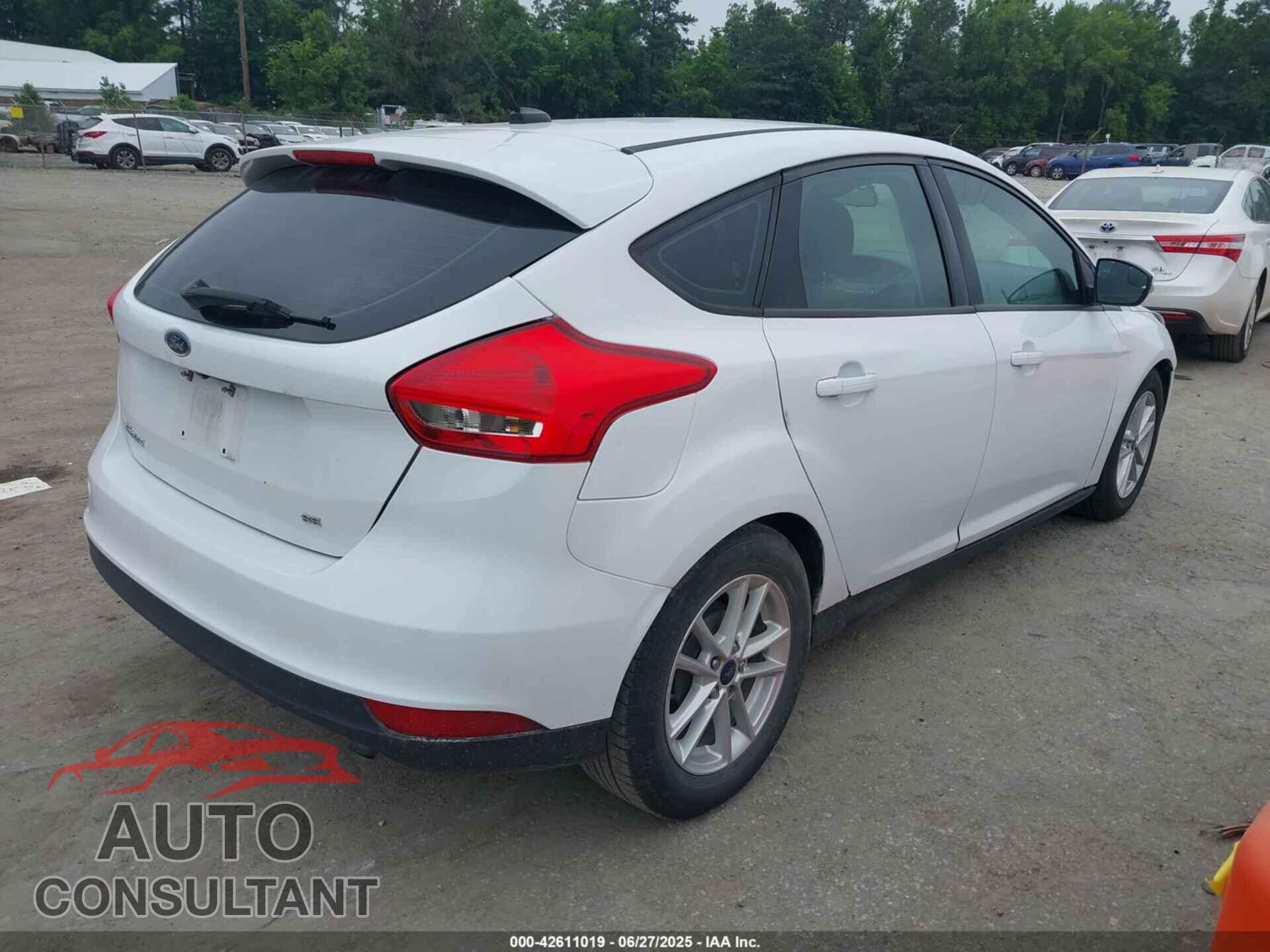 FORD FOCUS 2016 - 1FADP3K26GL289817