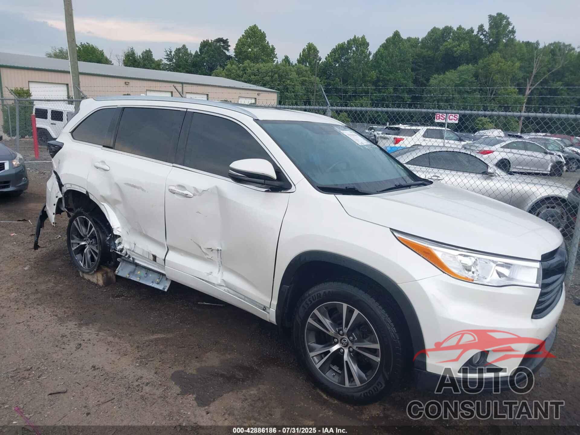 TOYOTA HIGHLANDER 2016 - 5TDJKRFH5GS299069