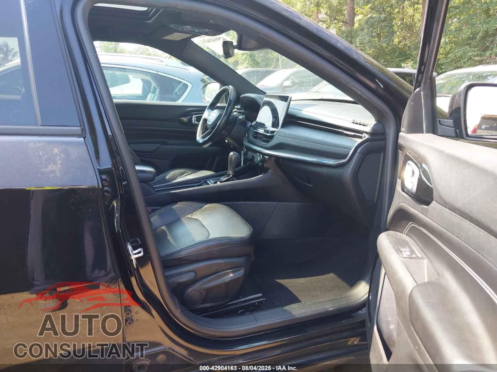 JEEP COMPASS 2022 - 3C4NJDCB5NT140997